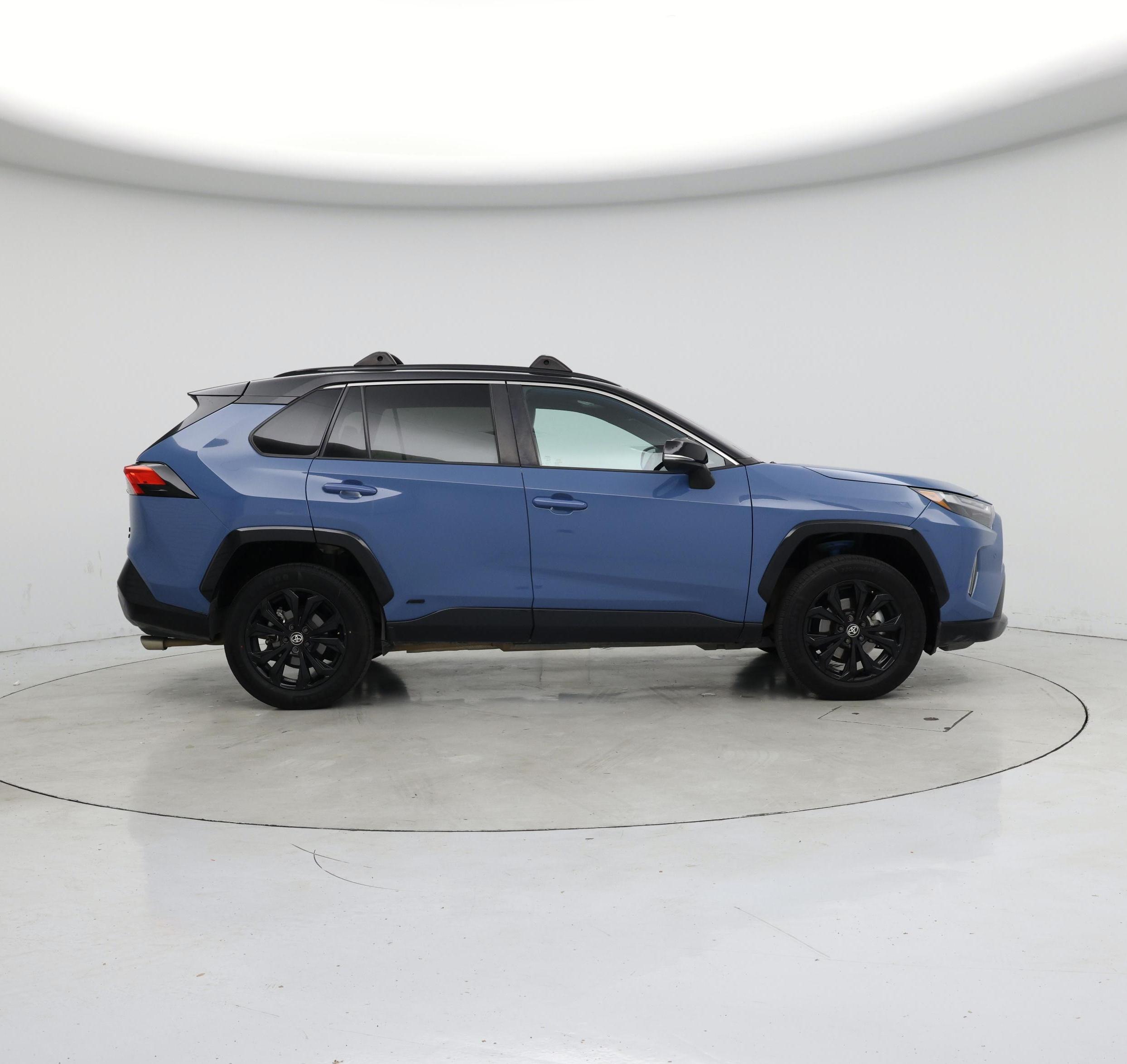Thumbnail: 2022 Toyota RAV4 - 7