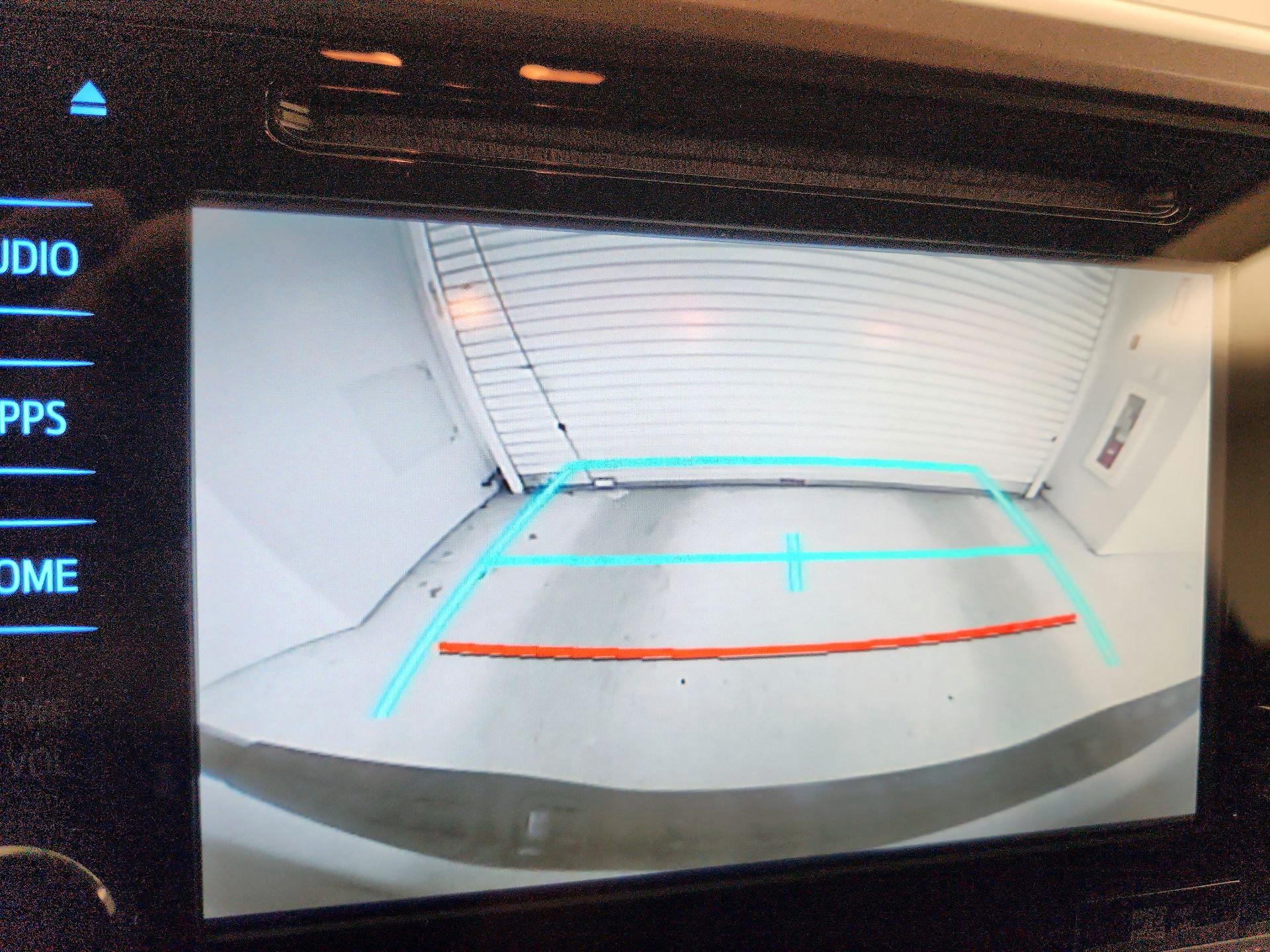 Thumbnail: 2016 Toyota Tacoma - 14