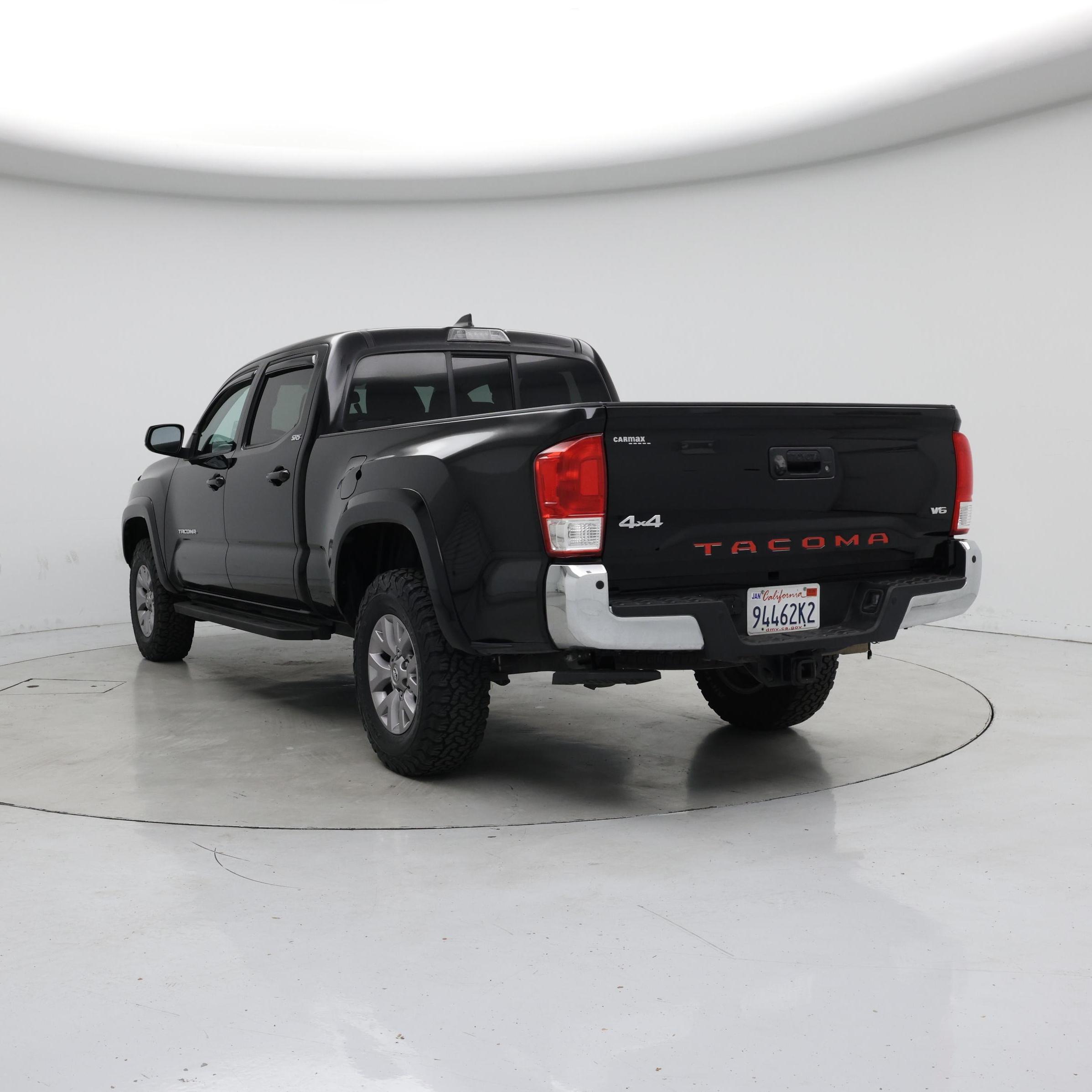 Thumbnail: 2016 Toyota Tacoma - 2