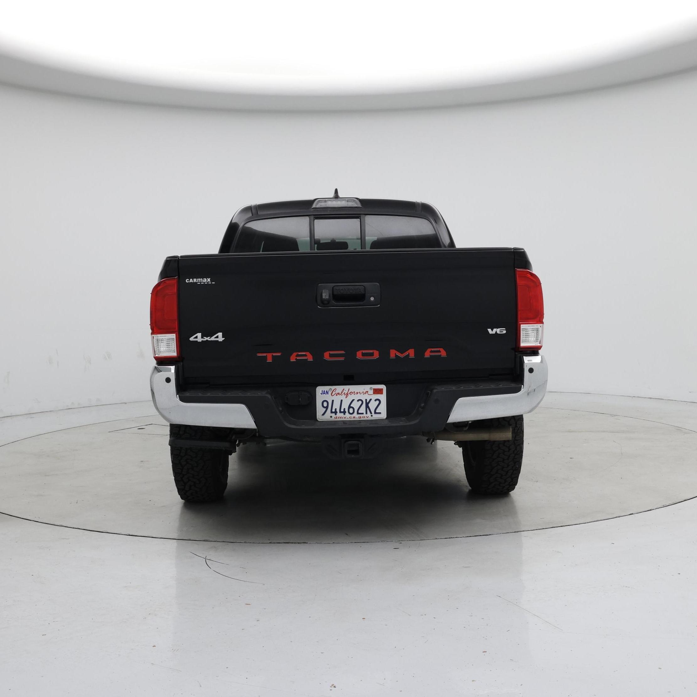 Thumbnail: 2016 Toyota Tacoma - 6