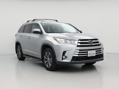 Silver 2018 Toyota Highlander XLE