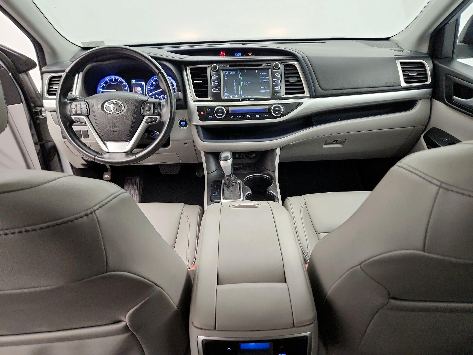 Thumbnail: 2018 Toyota Highlander - 9