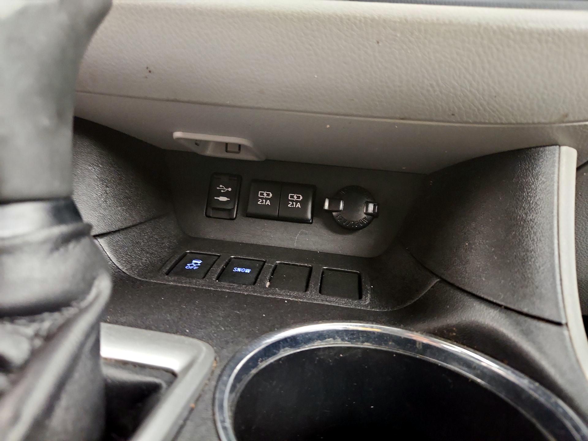 Thumbnail: 2018 Toyota Highlander - 19