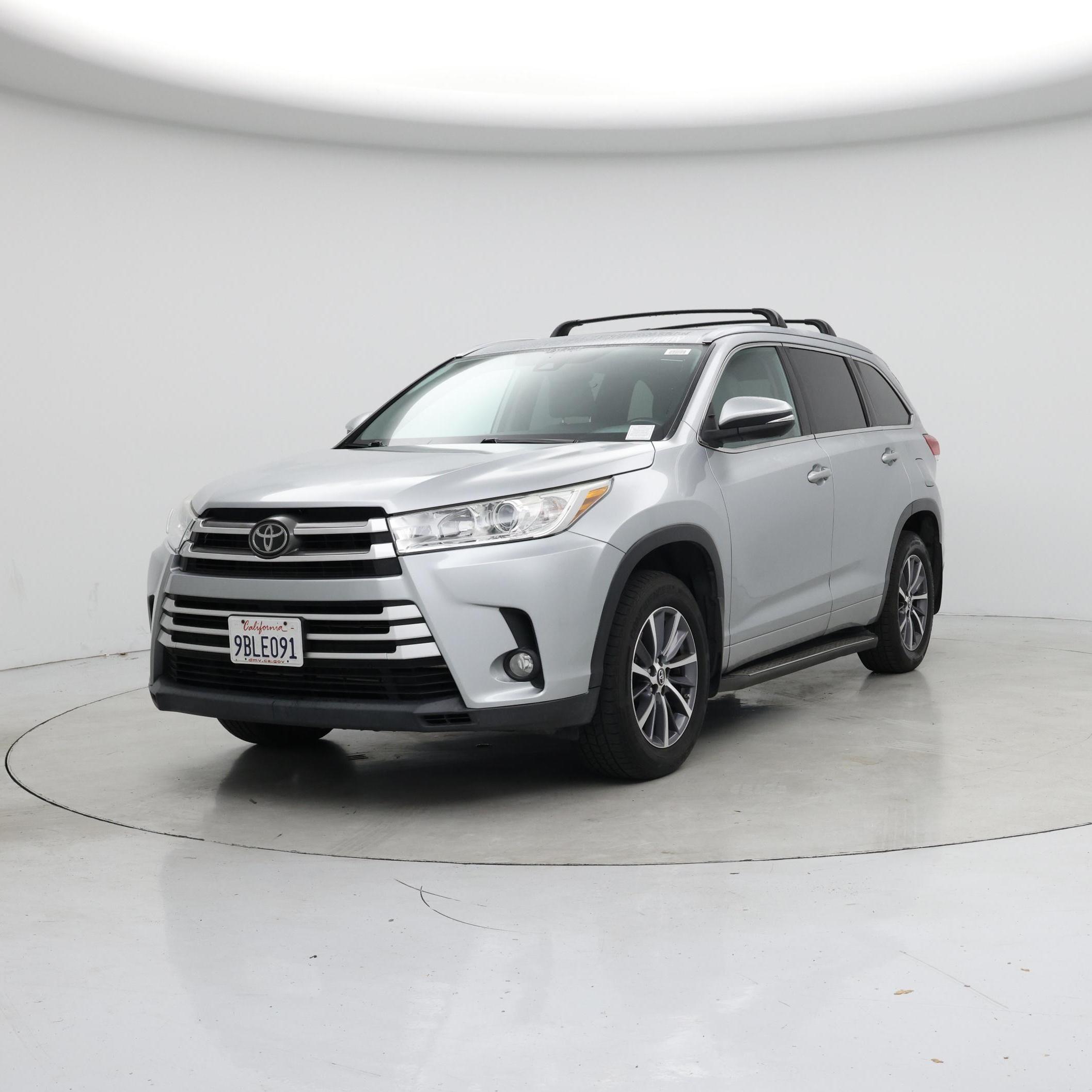 Thumbnail: 2018 Toyota Highlander - 4