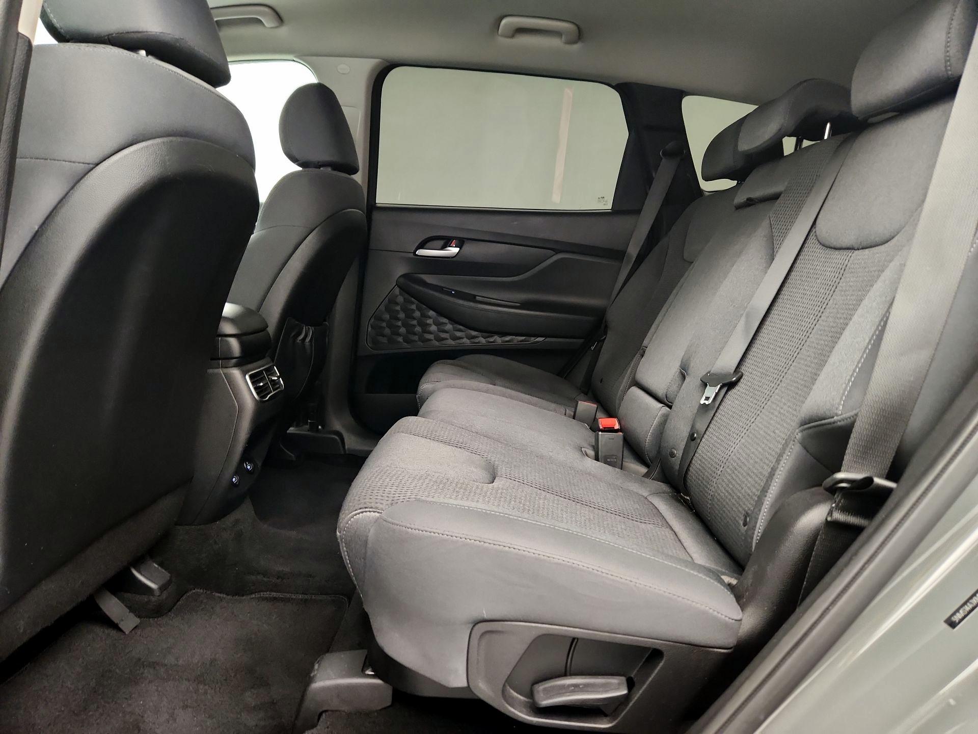 Thumbnail: 2021 Hyundai Santa Fe - 18