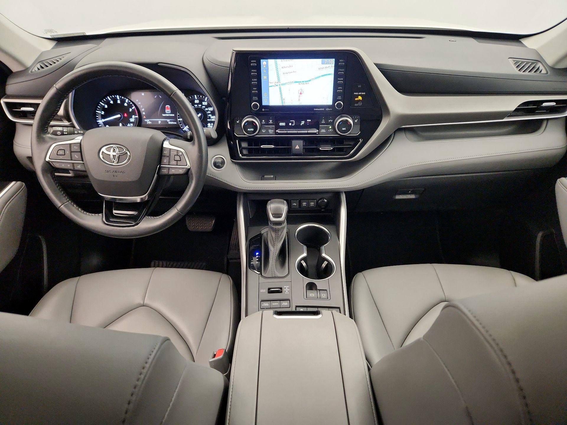 Thumbnail: 2021 Toyota Highlander - 9