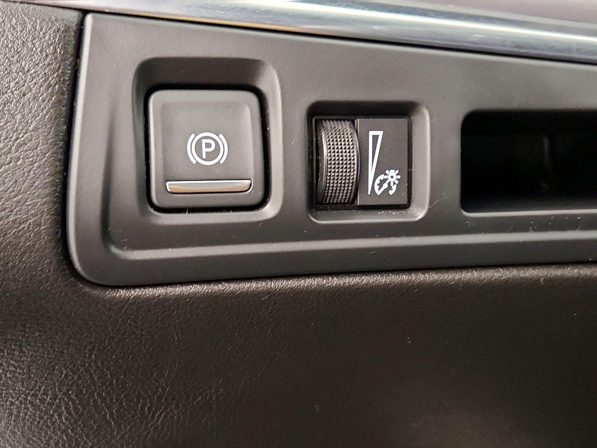 Thumbnail: 2020 Cadillac XT5 - 13