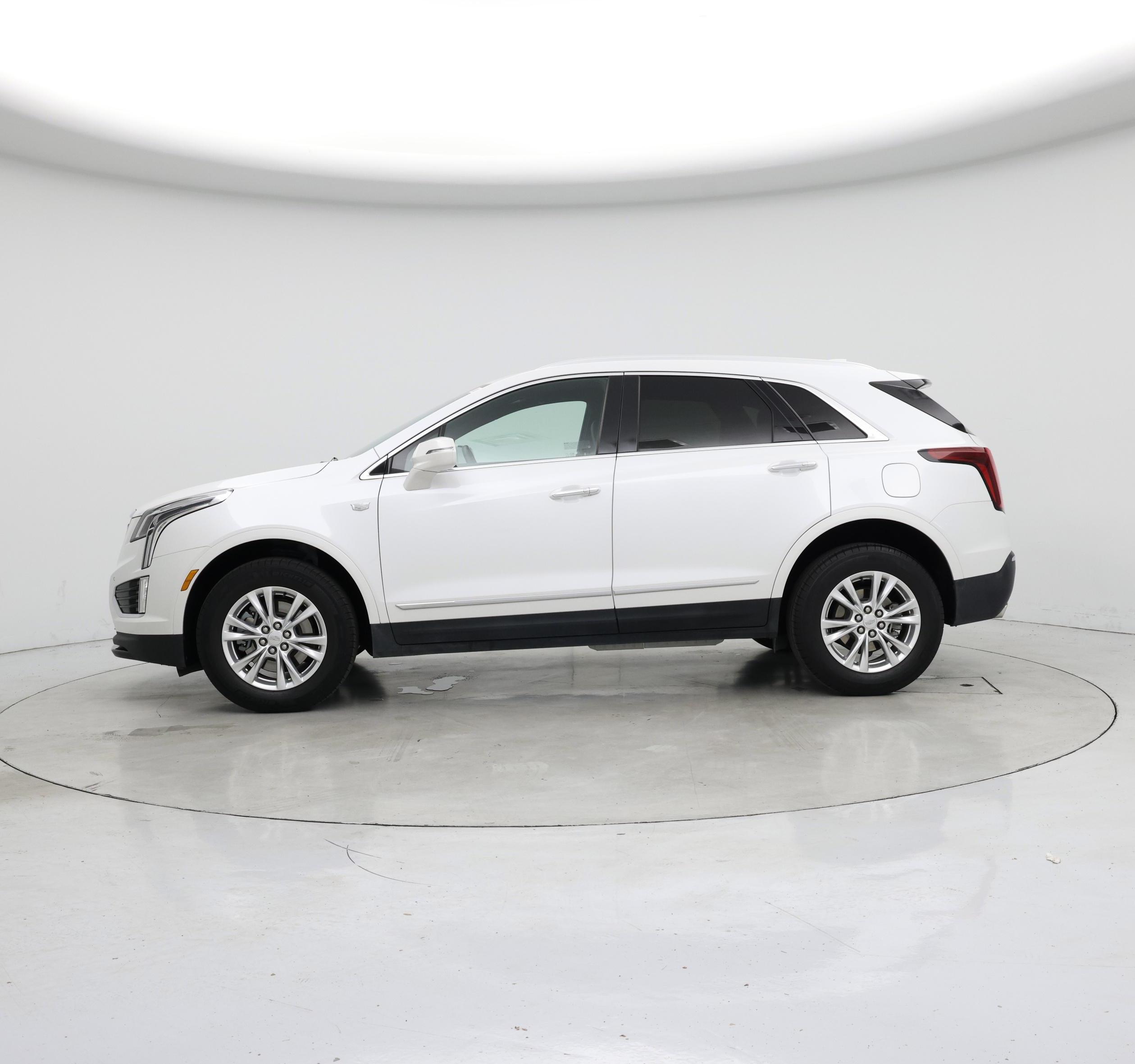 Thumbnail: 2020 Cadillac XT5 - 3