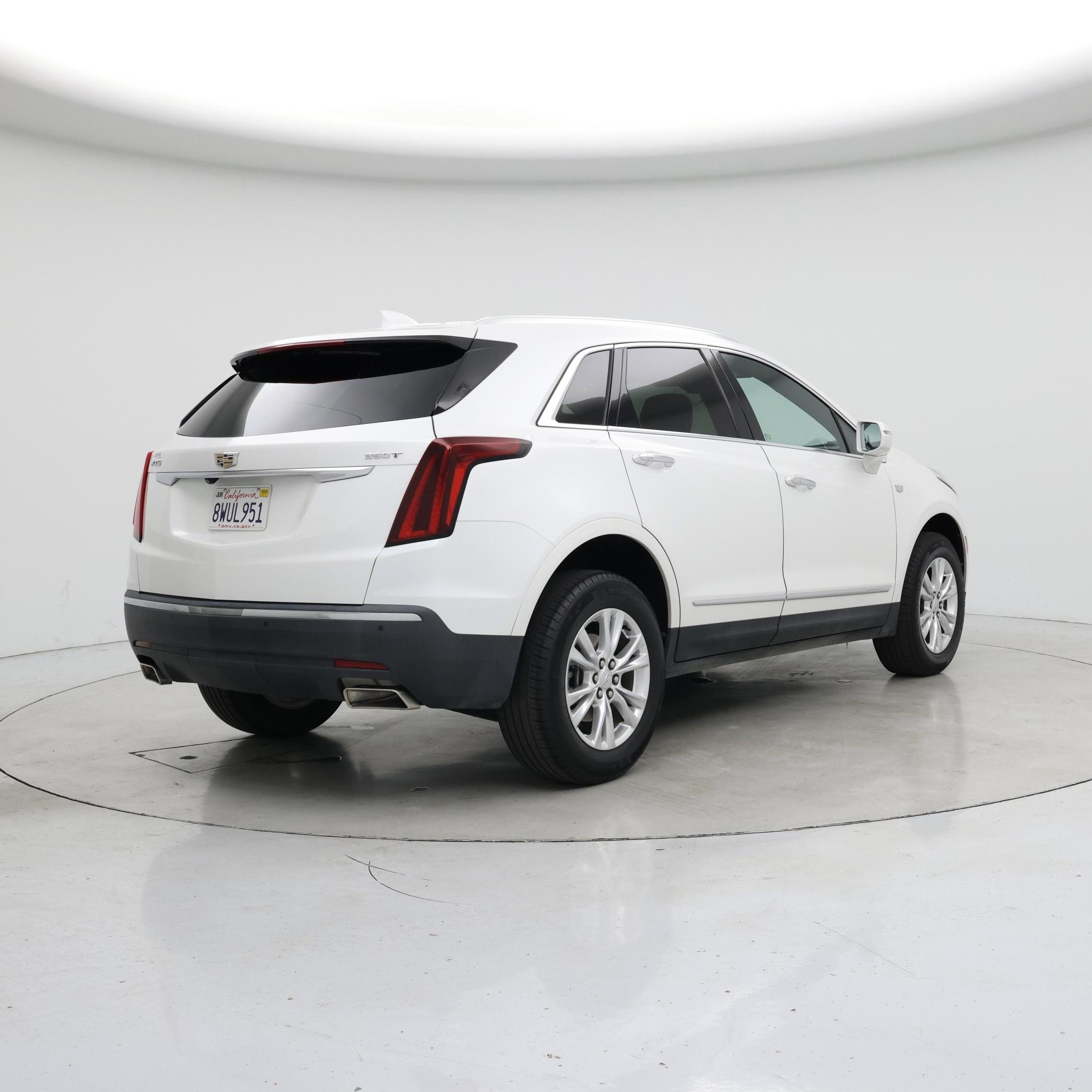Thumbnail: 2020 Cadillac XT5 - 8