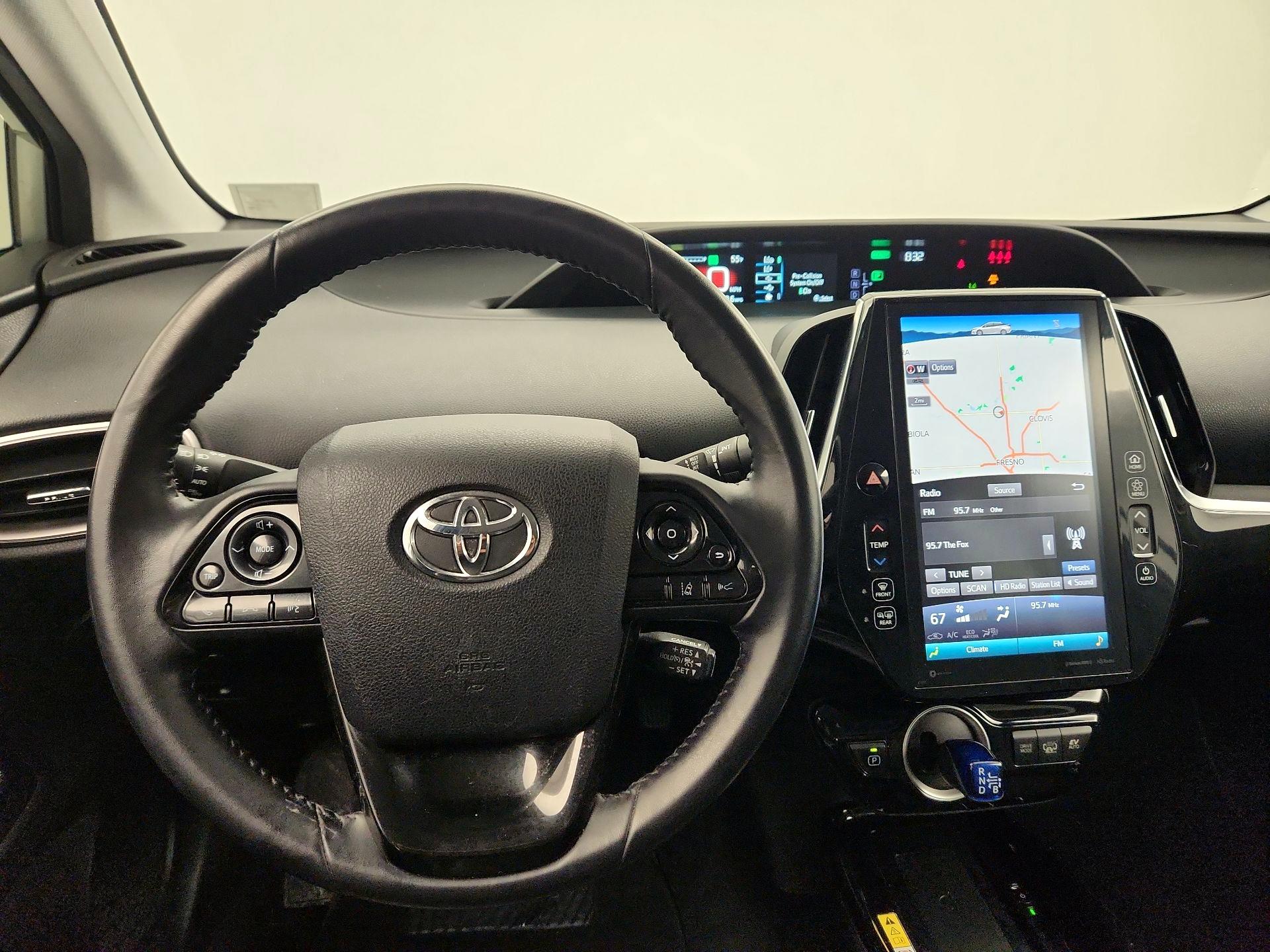 Thumbnail: 2020 Toyota Prius Prime - 10