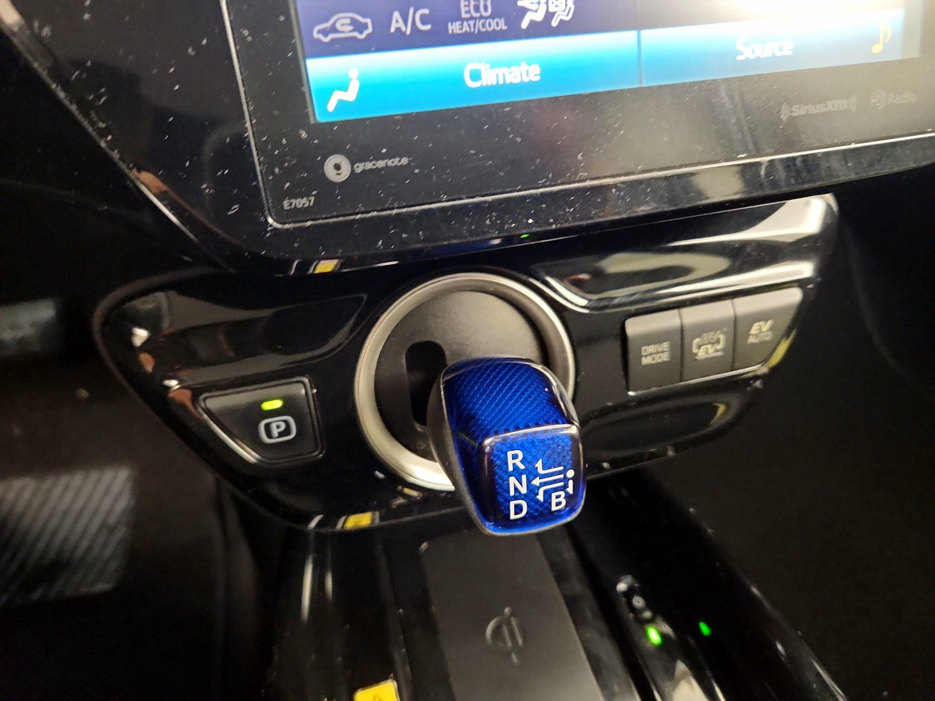 Thumbnail: 2020 Toyota Prius Prime - 18