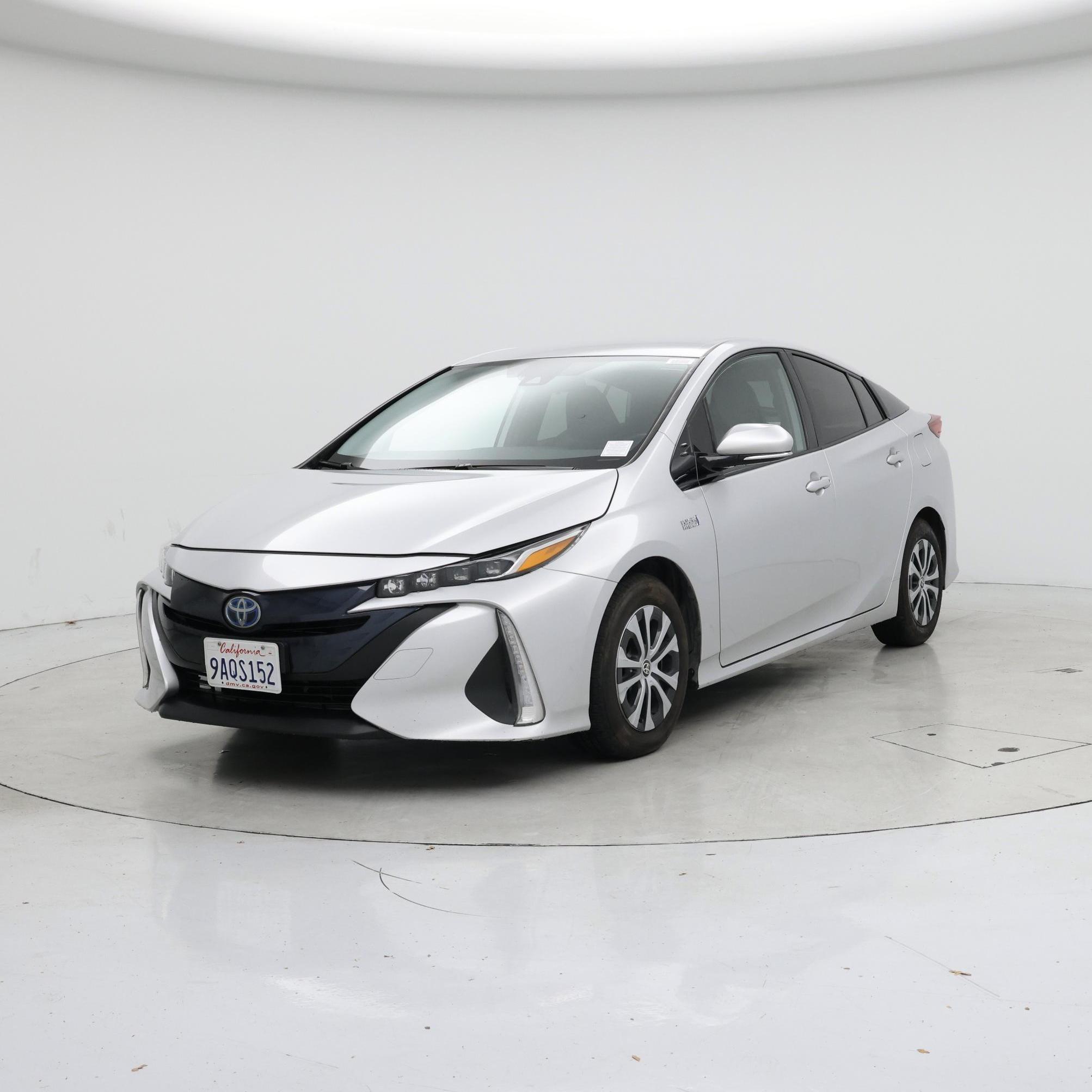 Thumbnail: 2020 Toyota Prius Prime - 4