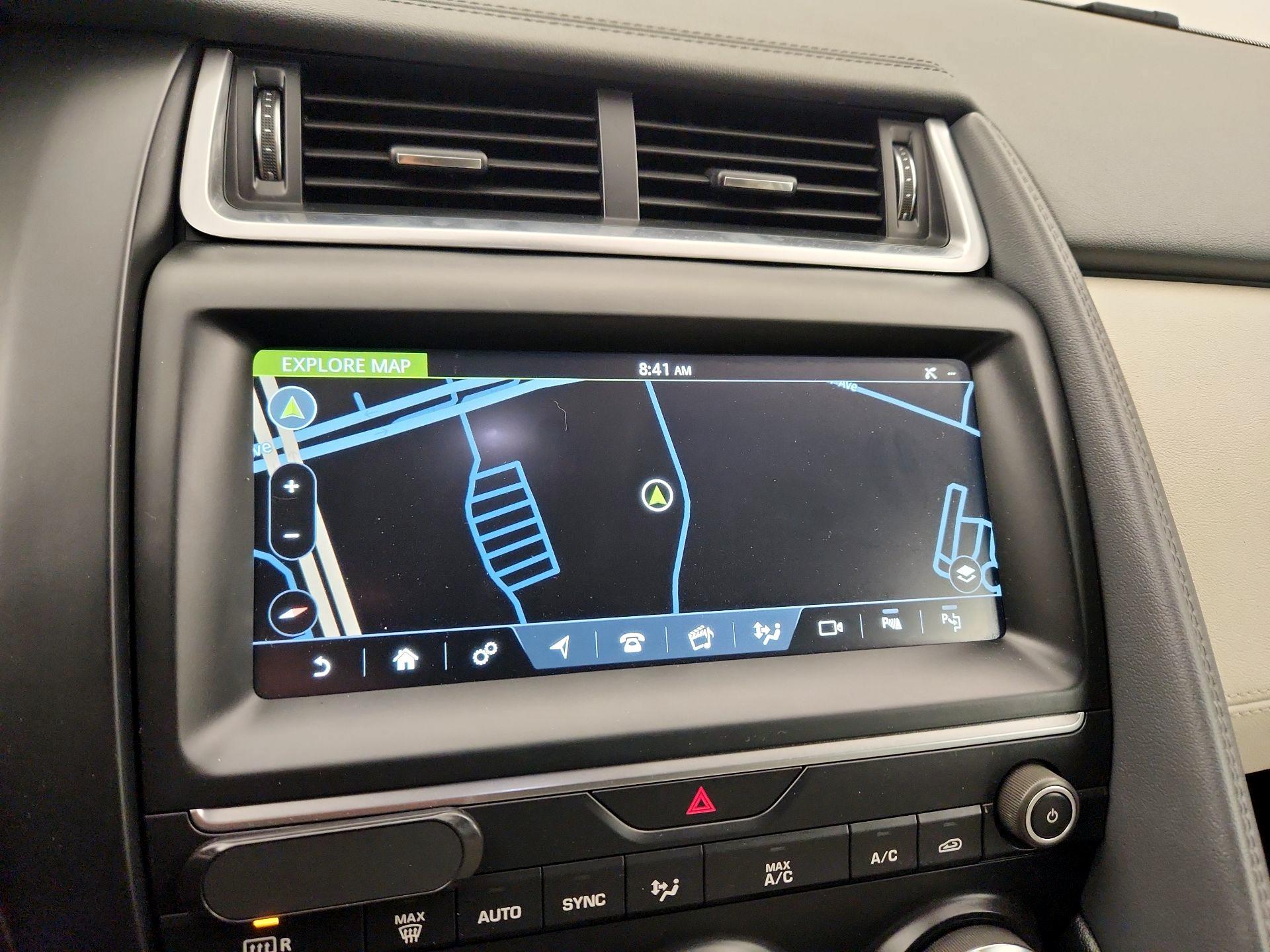 Thumbnail: 2018 Jaguar E-Pace - 14