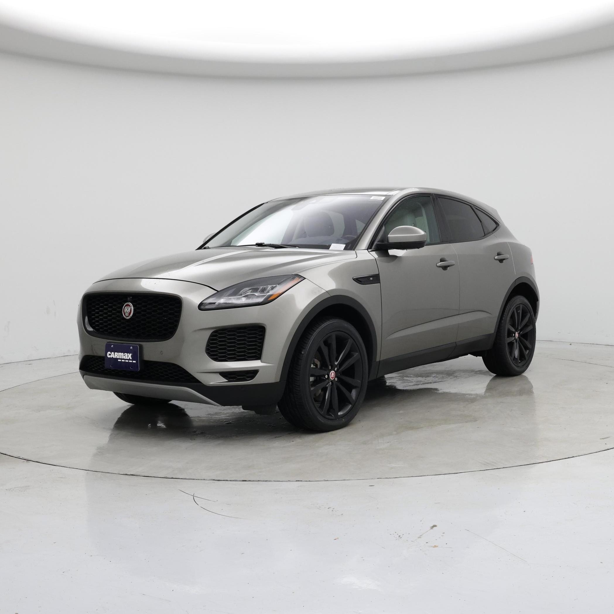 Thumbnail: 2018 Jaguar E-Pace - 4
