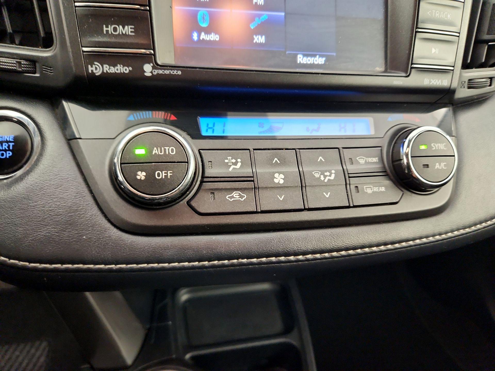 Thumbnail: 2018 Toyota RAV4 - 16
