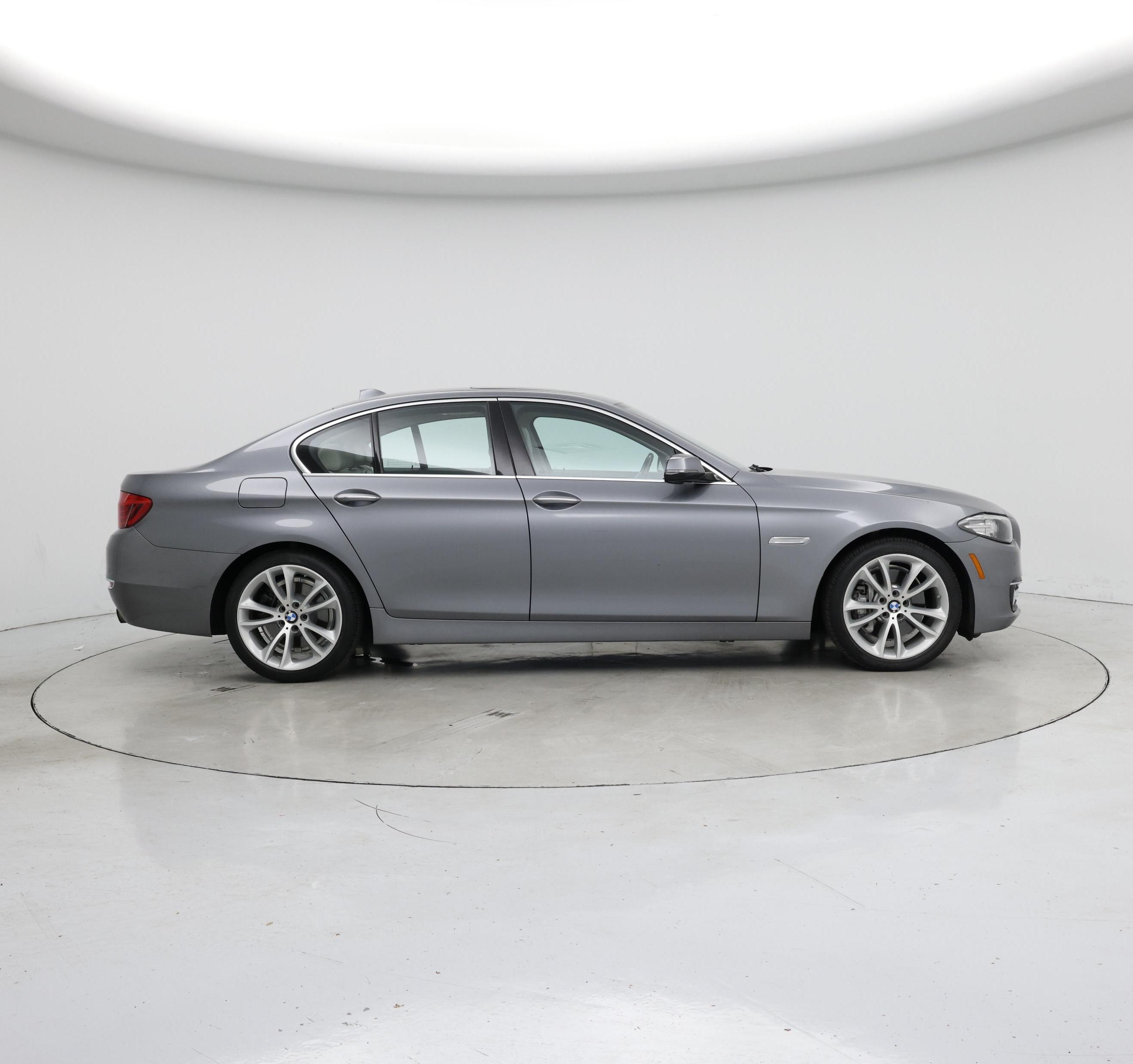 Thumbnail: 2014 BMW 5 Series - 7