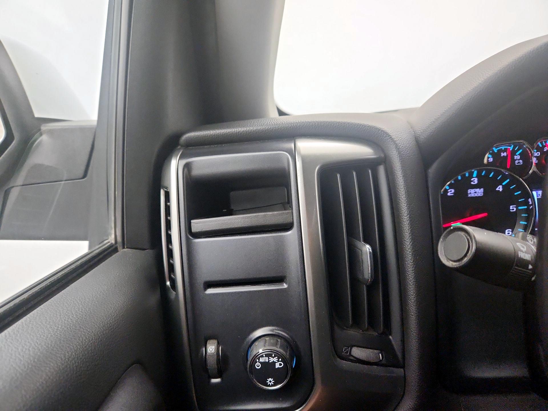 Thumbnail: 2019 Chevrolet Silverado 1500 - 13