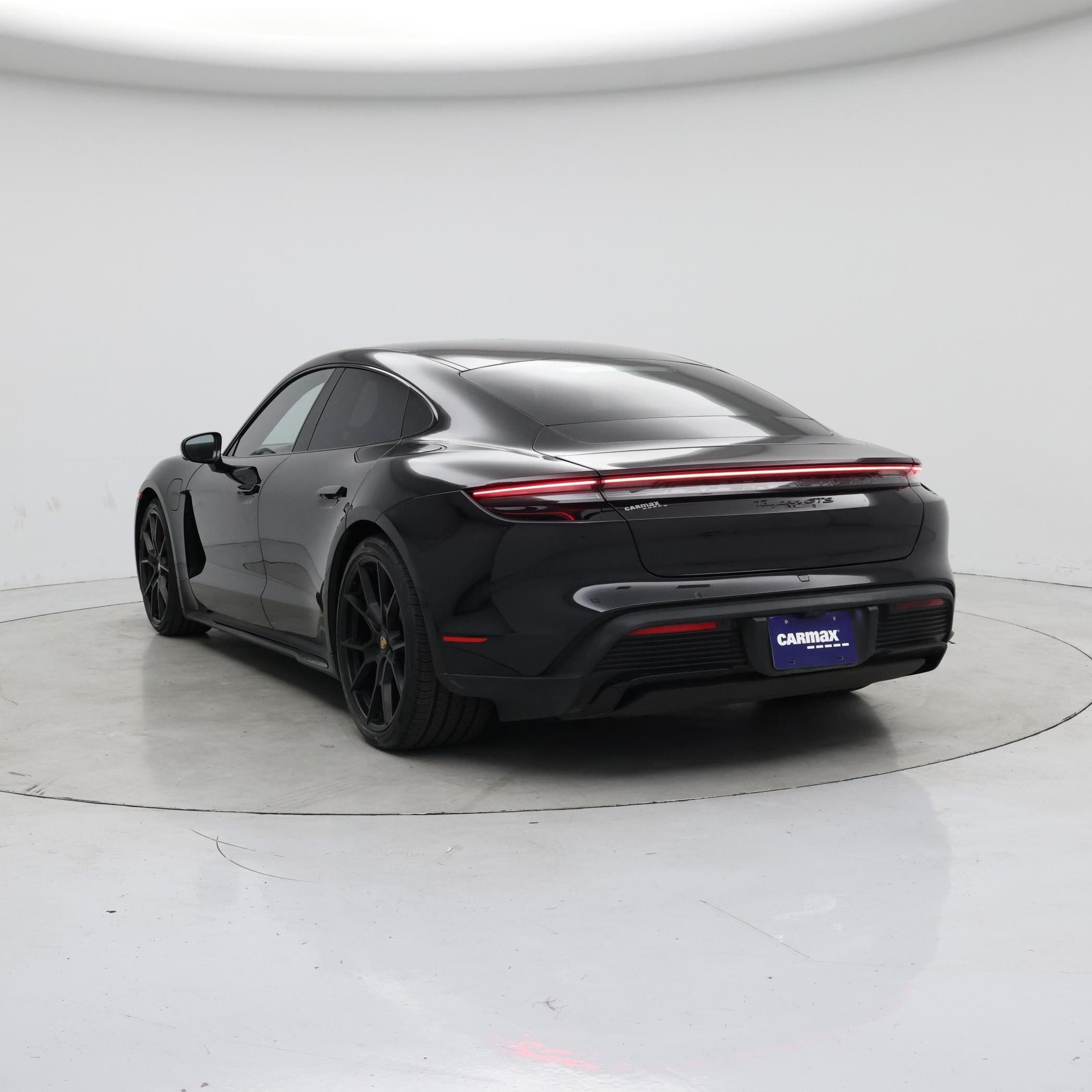 Thumbnail: 2022 Porsche Taycan - 2
