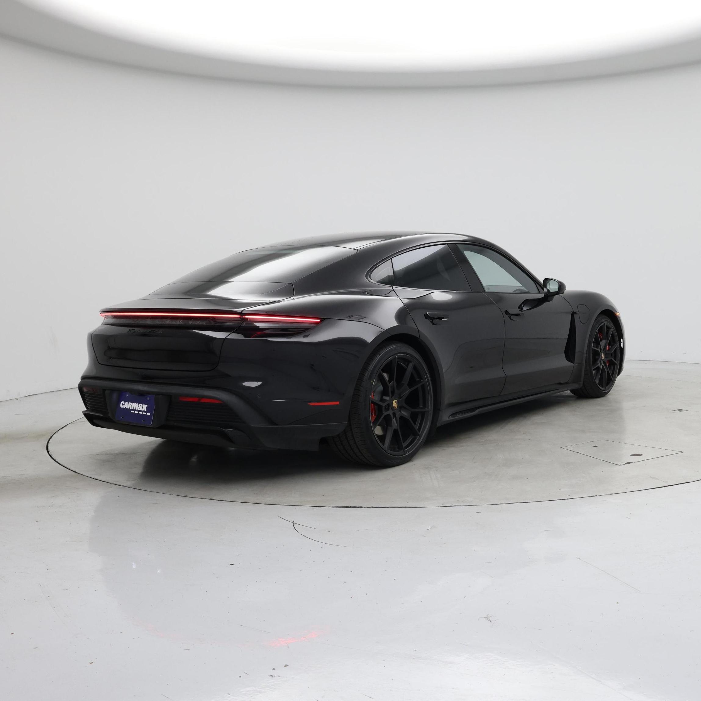 Thumbnail: 2022 Porsche Taycan - 8
