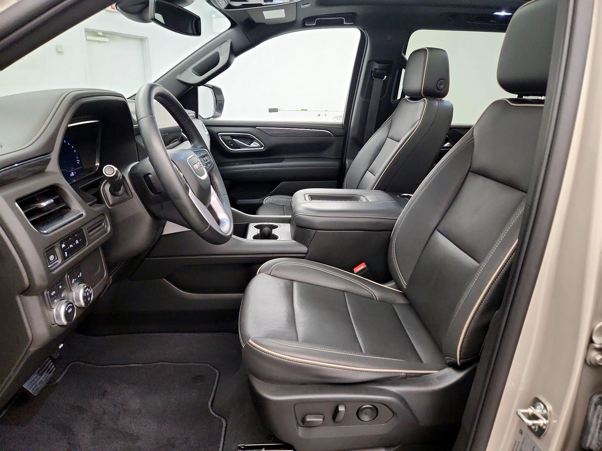 Thumbnail: 2023 GMC Yukon XL - 11