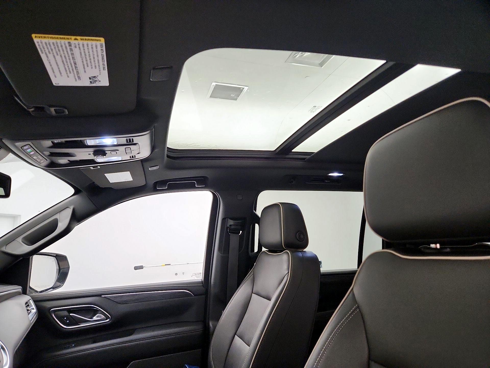 Thumbnail: 2023 GMC Yukon XL - 20