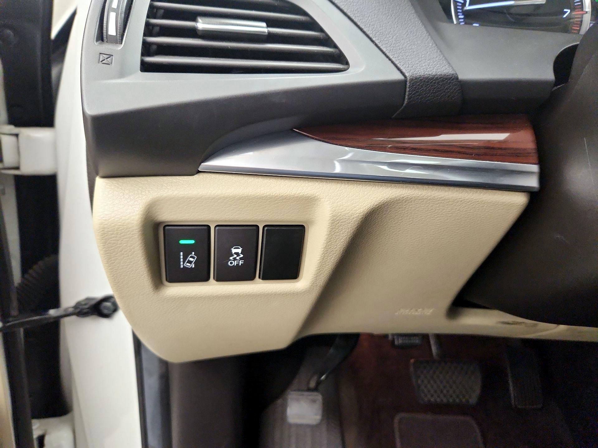 Thumbnail: 2016 Acura MDX - 13