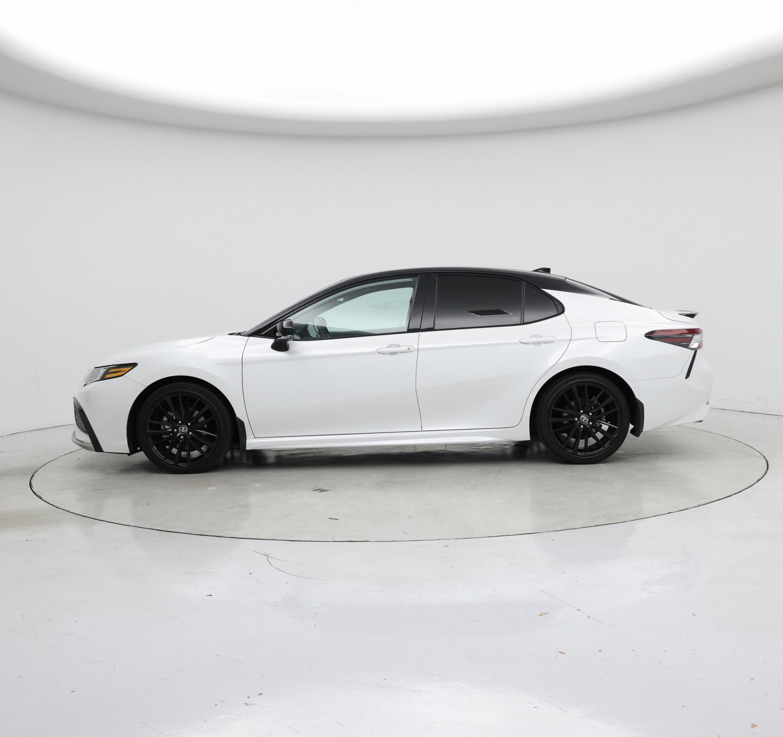Thumbnail: 2023 Toyota Camry - 3