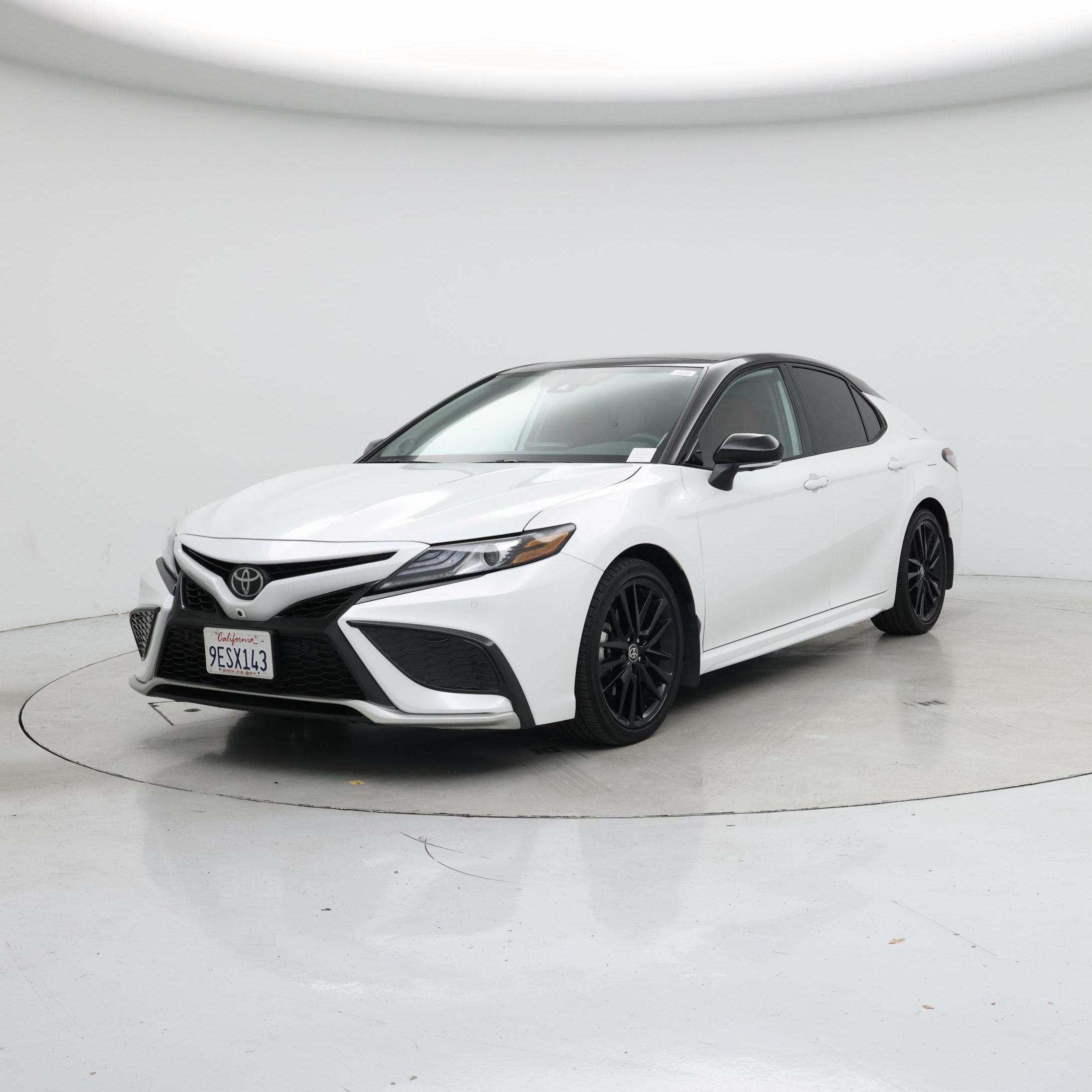 Thumbnail: 2023 Toyota Camry - 4