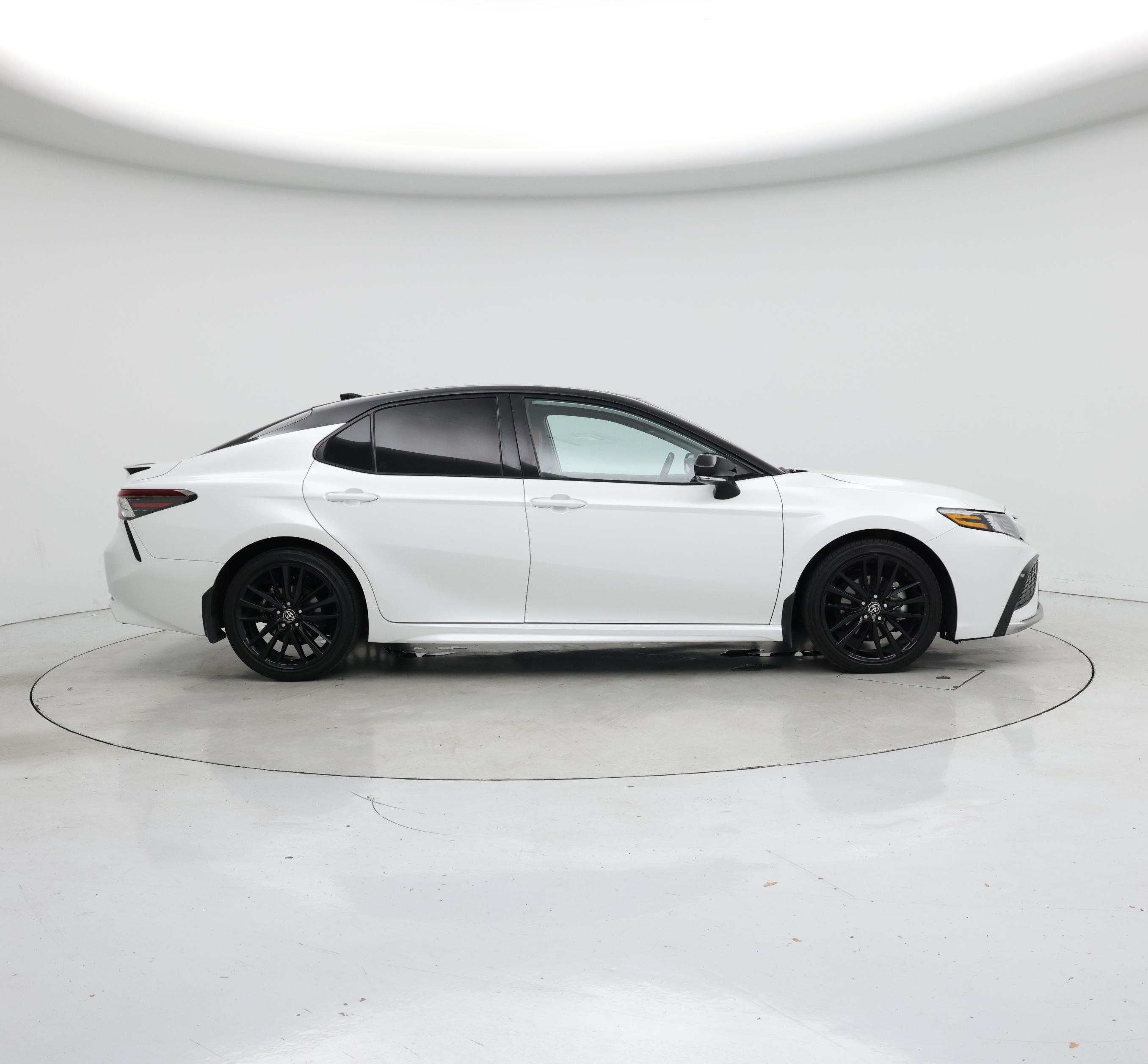 Thumbnail: 2023 Toyota Camry - 7