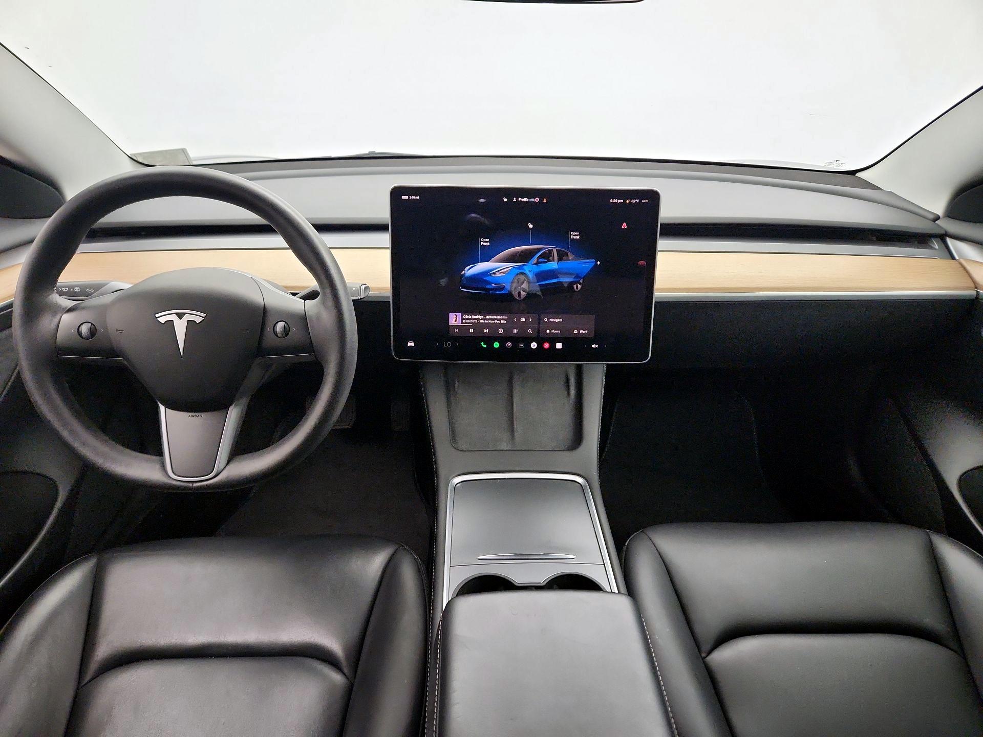 Thumbnail: 2023 Tesla Model 3 - 9