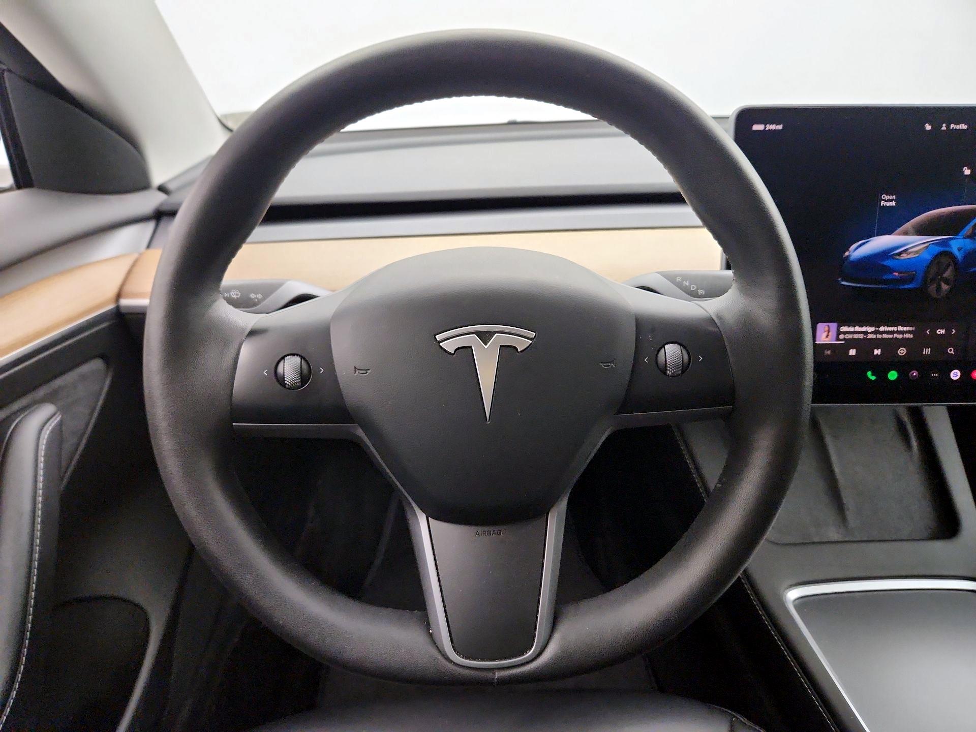 Thumbnail: 2023 Tesla Model 3 - 10