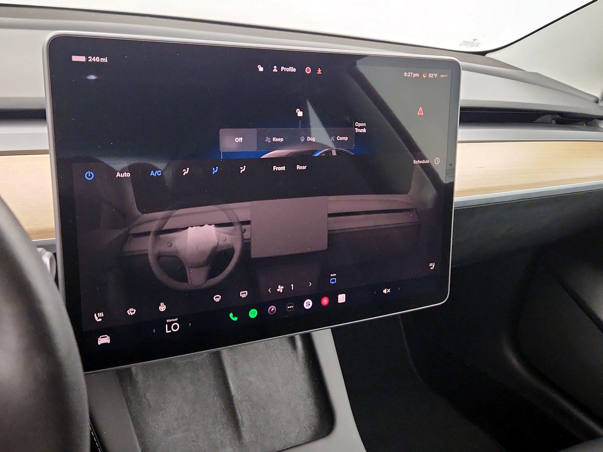 Thumbnail: 2023 Tesla Model 3 - 16