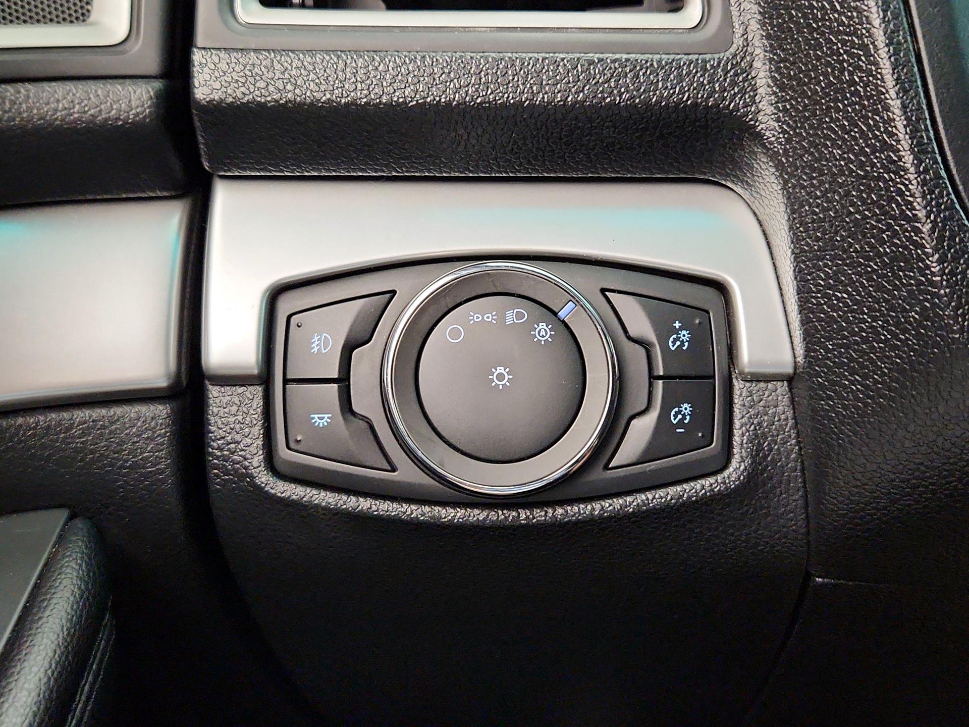 Thumbnail: 2017 Ford Explorer - 13