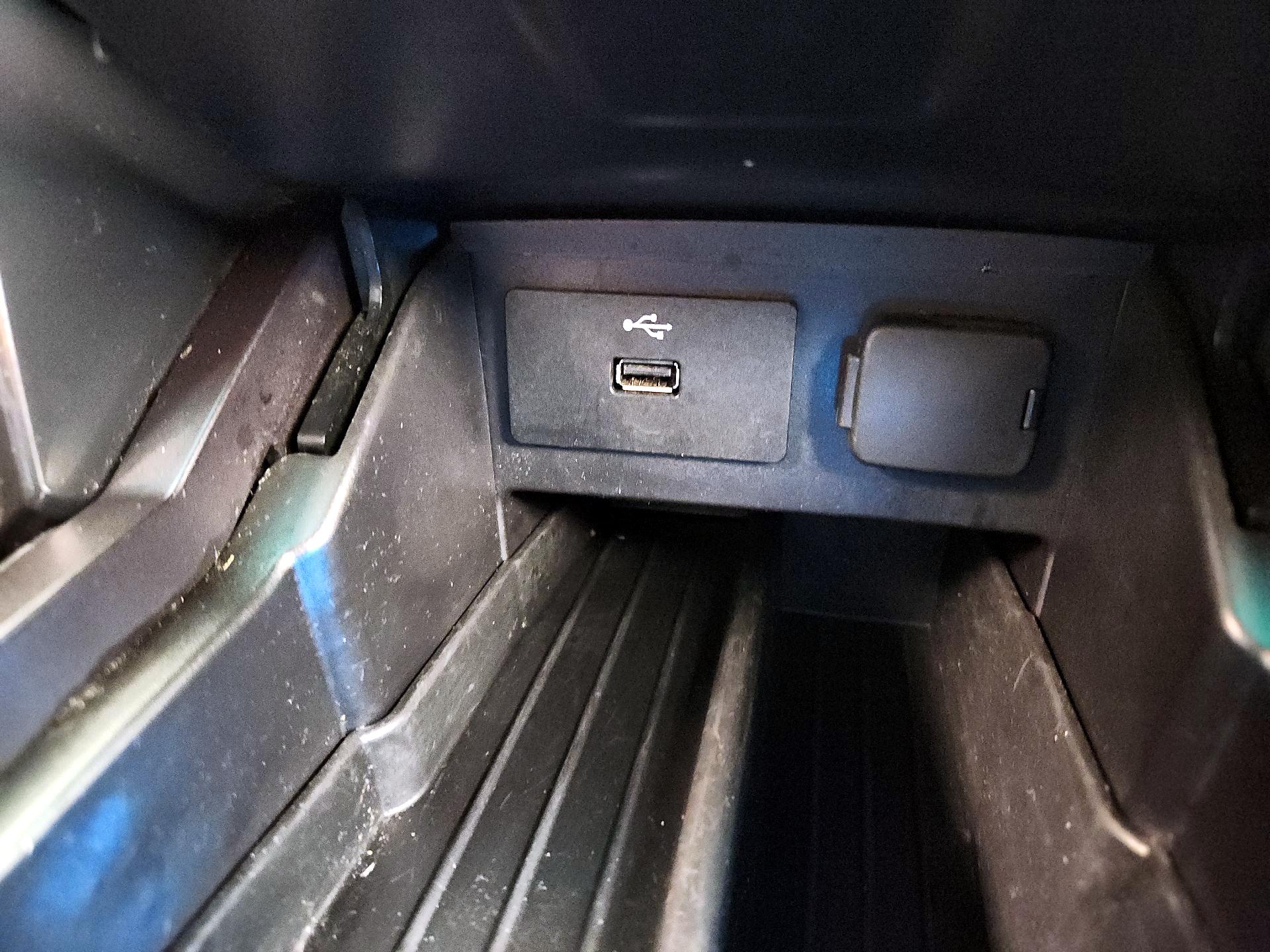 Thumbnail: 2017 Ford Explorer - 18