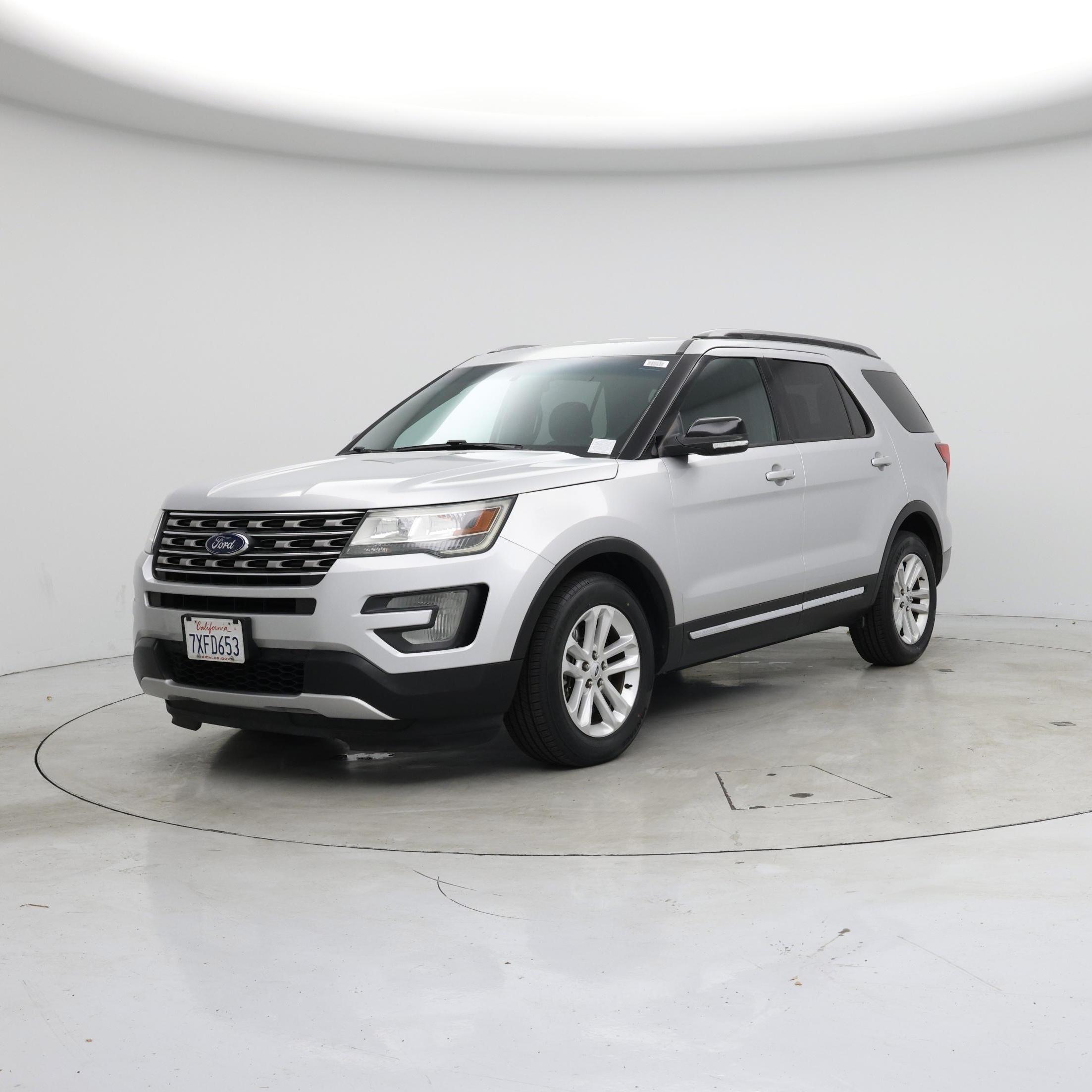 Thumbnail: 2017 Ford Explorer - 4