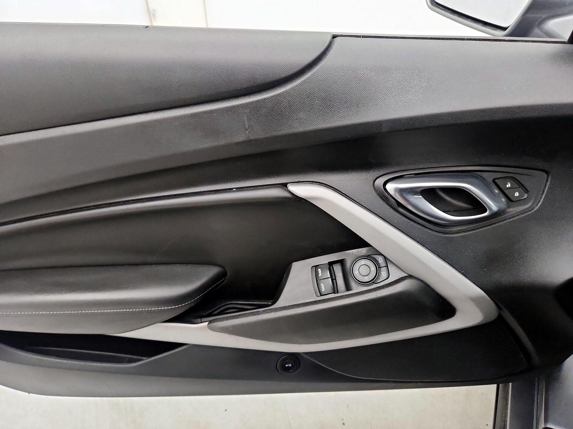 Thumbnail: 2020 Chevrolet Camaro - 12