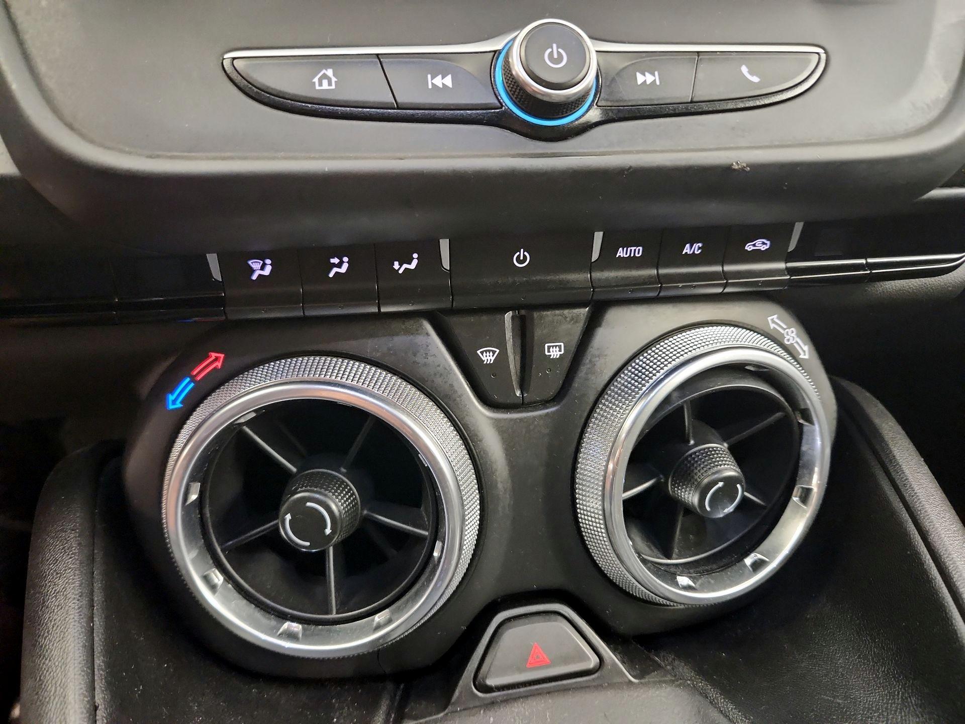 Thumbnail: 2020 Chevrolet Camaro - 16