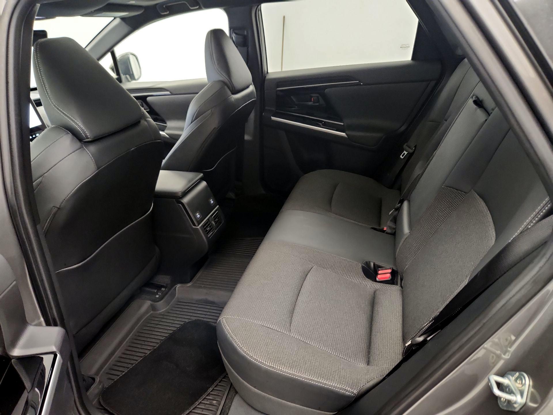 Thumbnail: 2024 Toyota bZ4X - 20