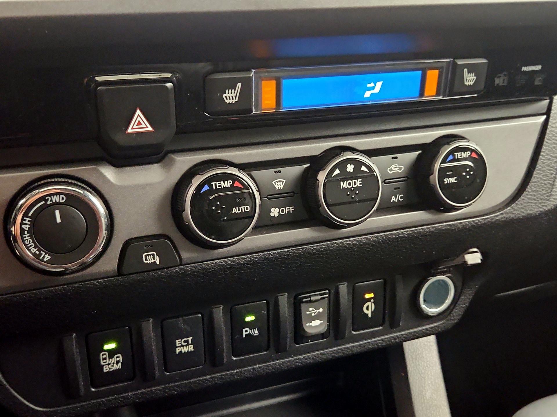 Thumbnail: 2017 Toyota Tacoma - 16