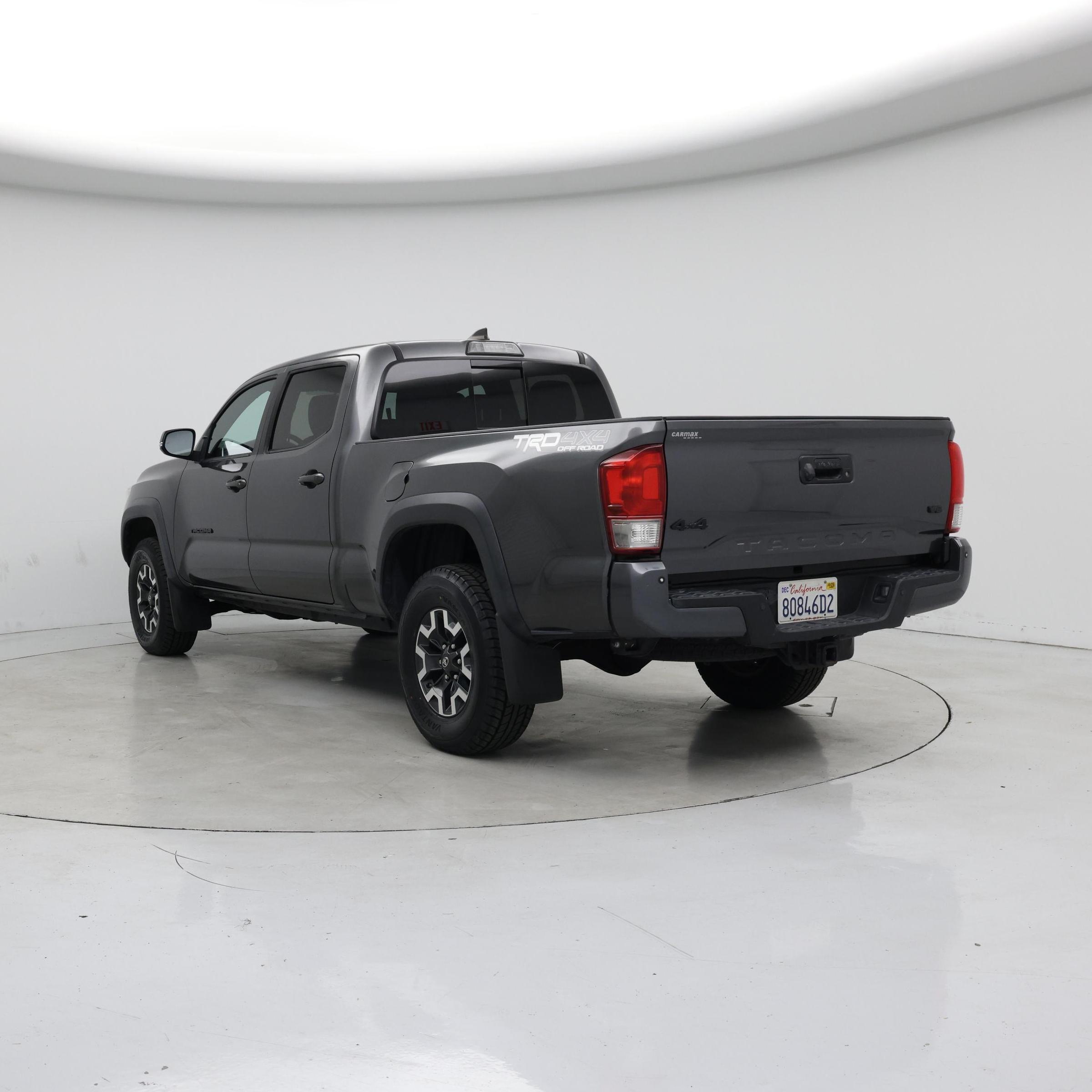Thumbnail: 2017 Toyota Tacoma - 2