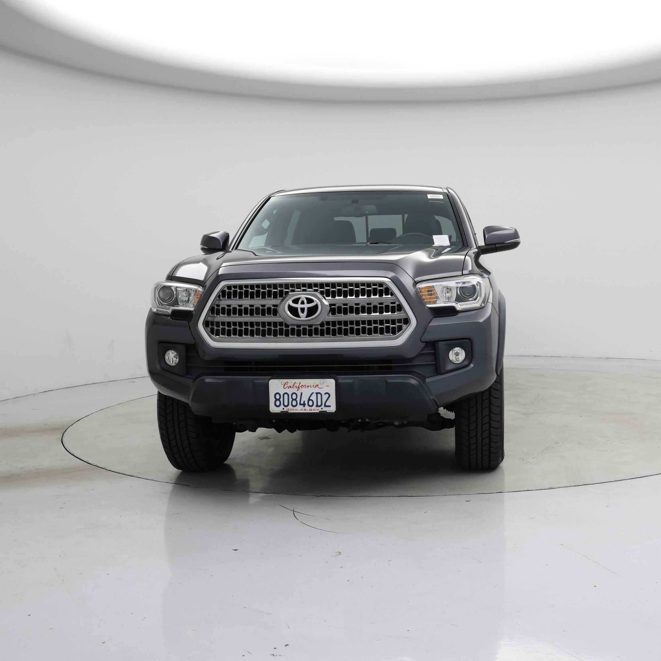 Thumbnail: 2017 Toyota Tacoma - 5