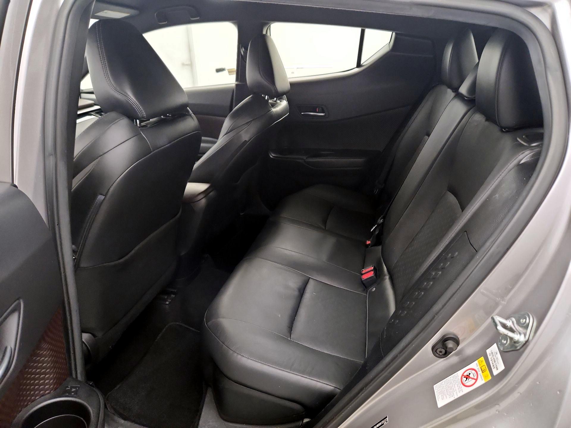 Thumbnail: 2019 Toyota C-HR - 19