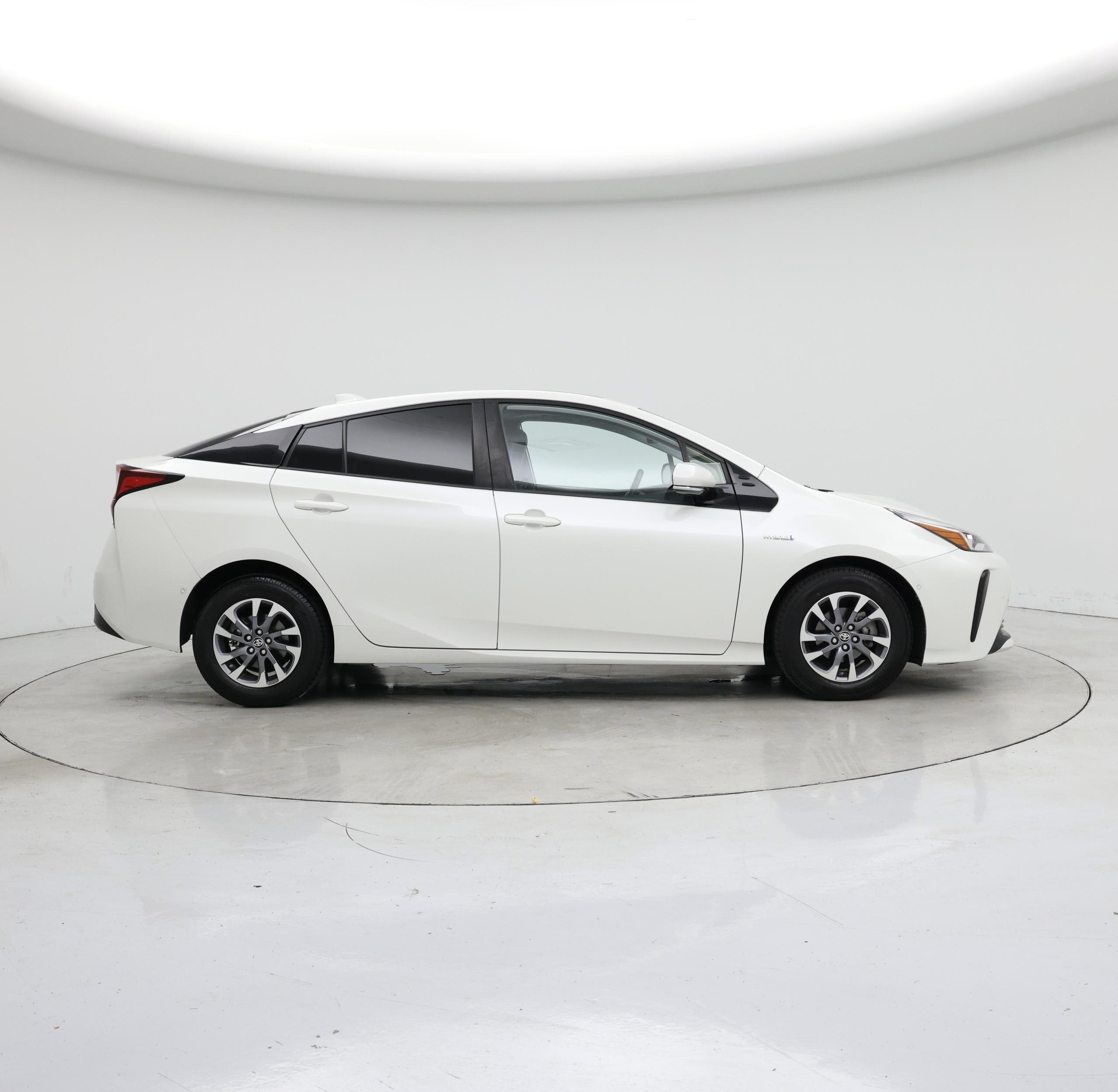 Thumbnail: 2020 Toyota Prius - 7