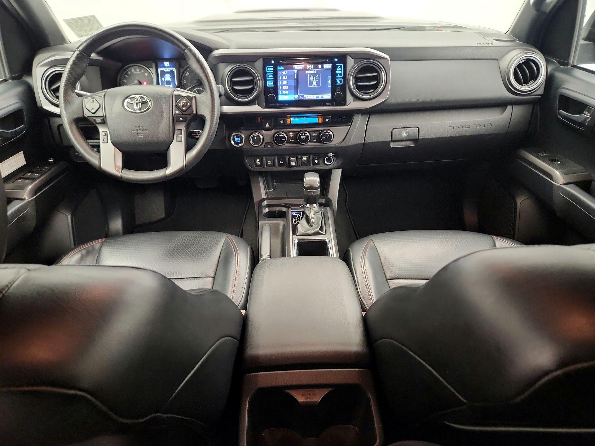 Thumbnail: 2018 Toyota Tacoma - 9