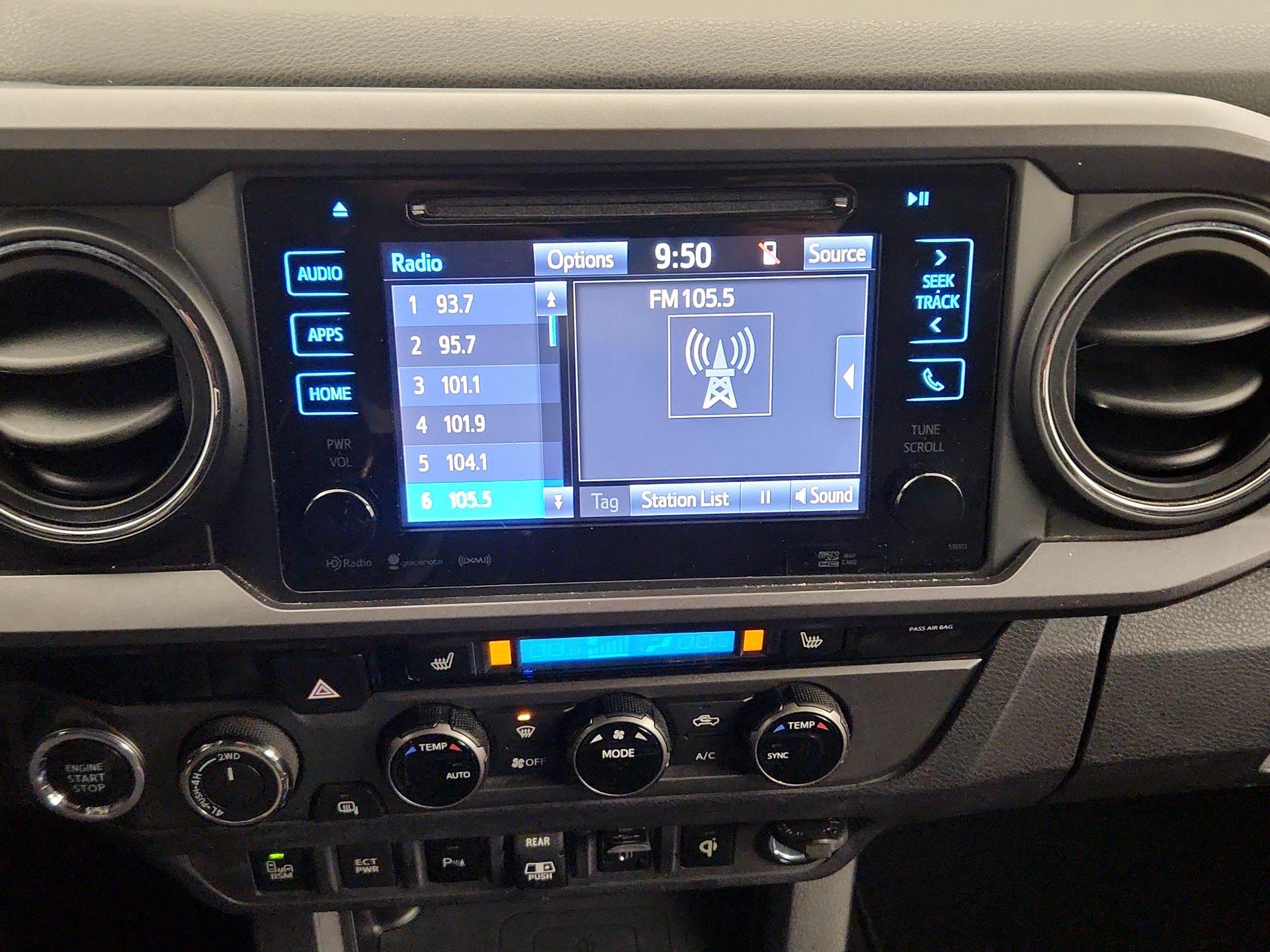 Thumbnail: 2018 Toyota Tacoma - 15