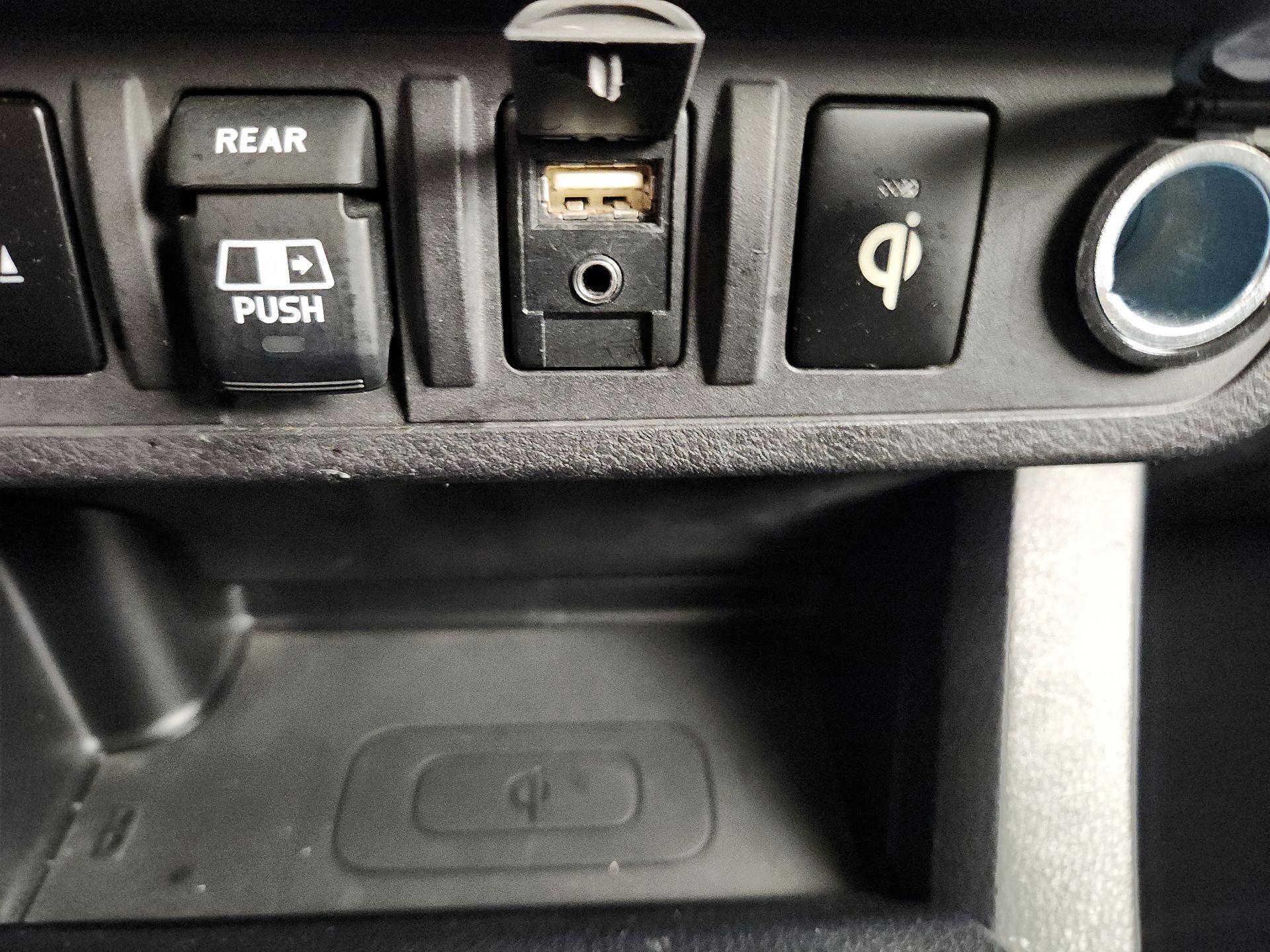 Thumbnail: 2018 Toyota Tacoma - 18