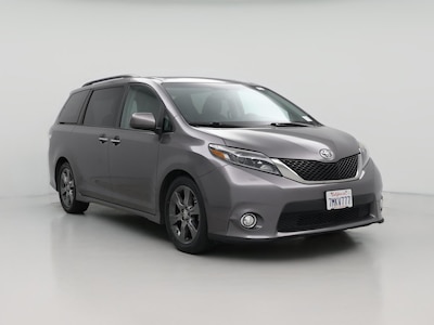 Silver 2015 Toyota Sienna SE