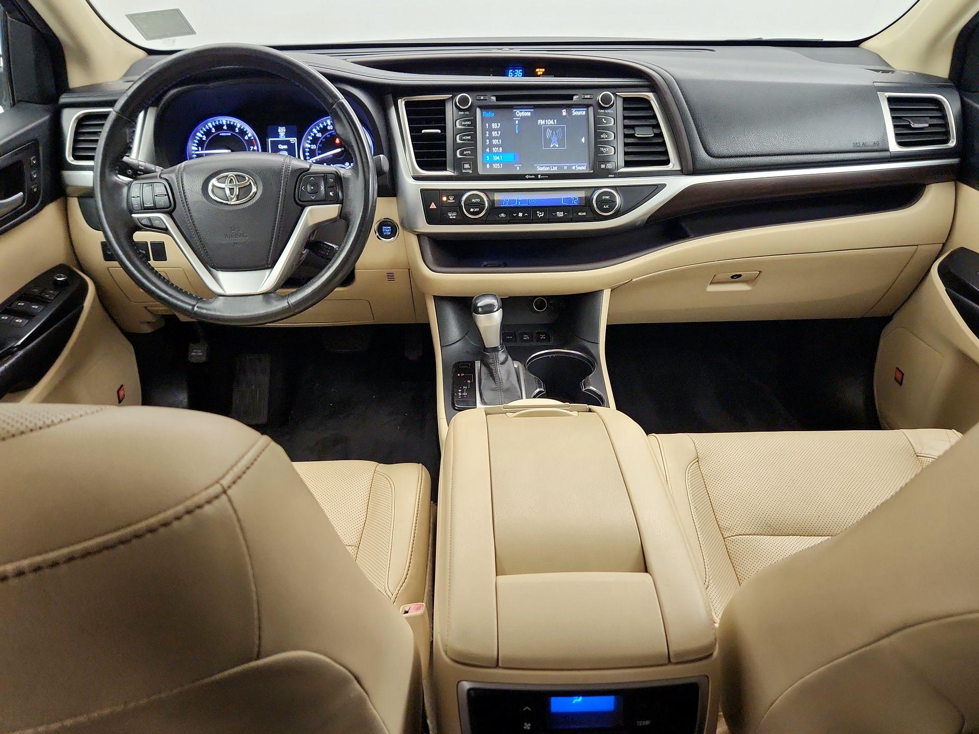 Thumbnail: 2014 Toyota Highlander - 9