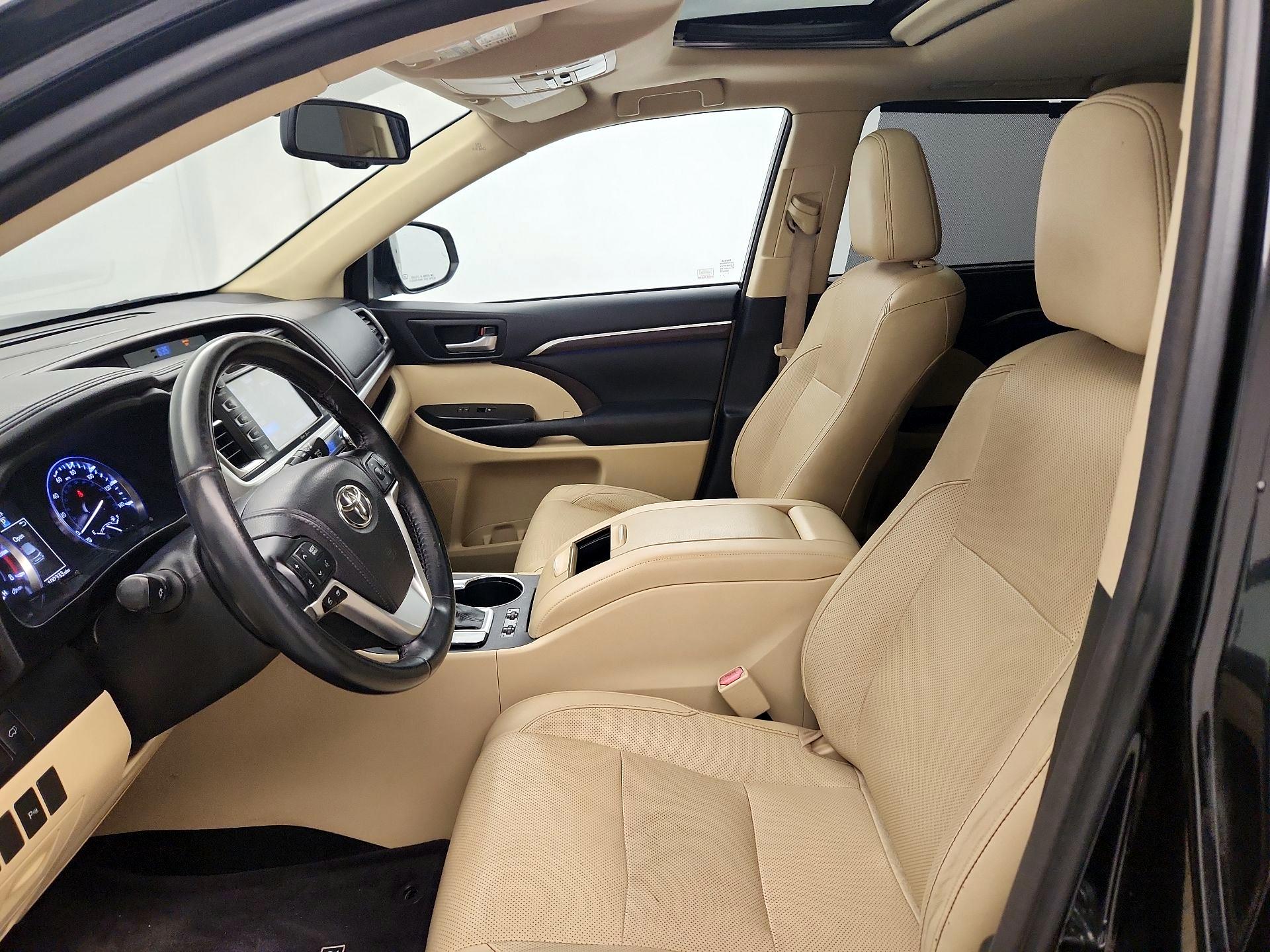 Thumbnail: 2014 Toyota Highlander - 11