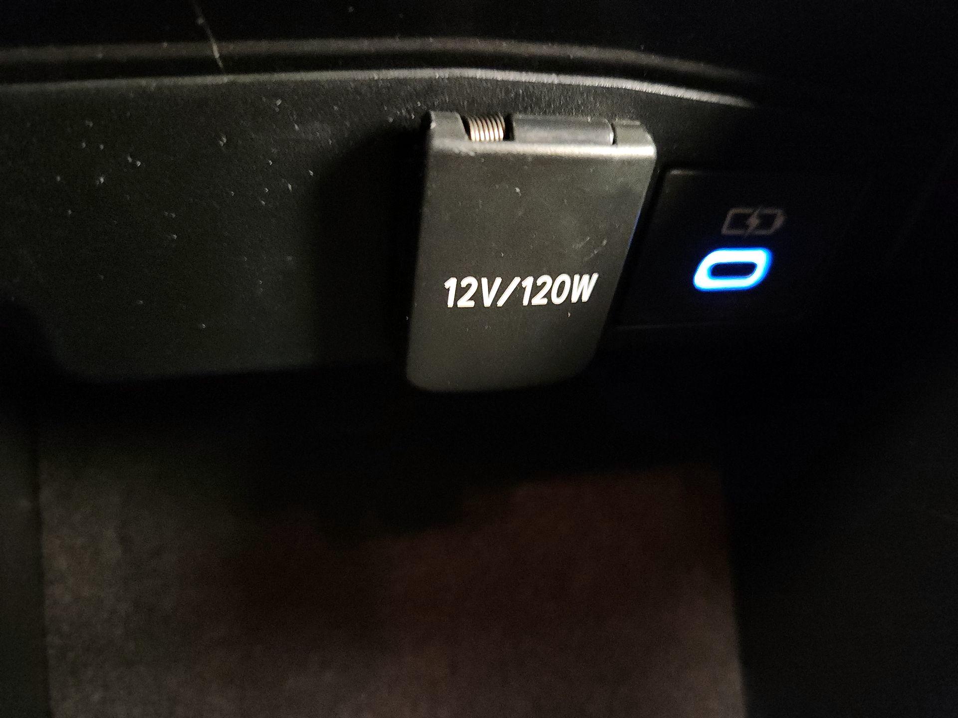 Thumbnail: 2022 Toyota Corolla - 18